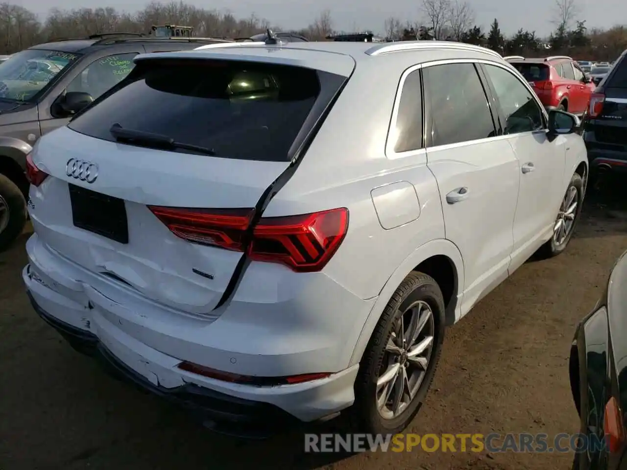 4 Фотография поврежденного автомобиля WA1EECF37M1046283 AUDI Q3 2021