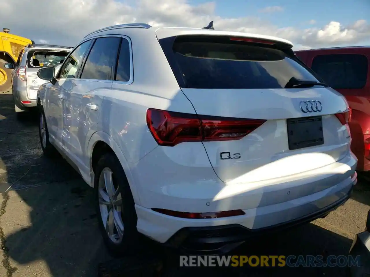 3 Photograph of a damaged car WA1EECF38M1061455 AUDI Q3 2021