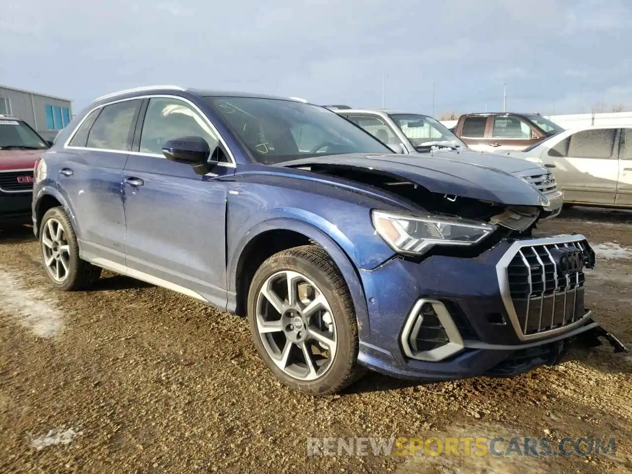 1 Photograph of a damaged car WA1EECF38M1066042 AUDI Q3 2021