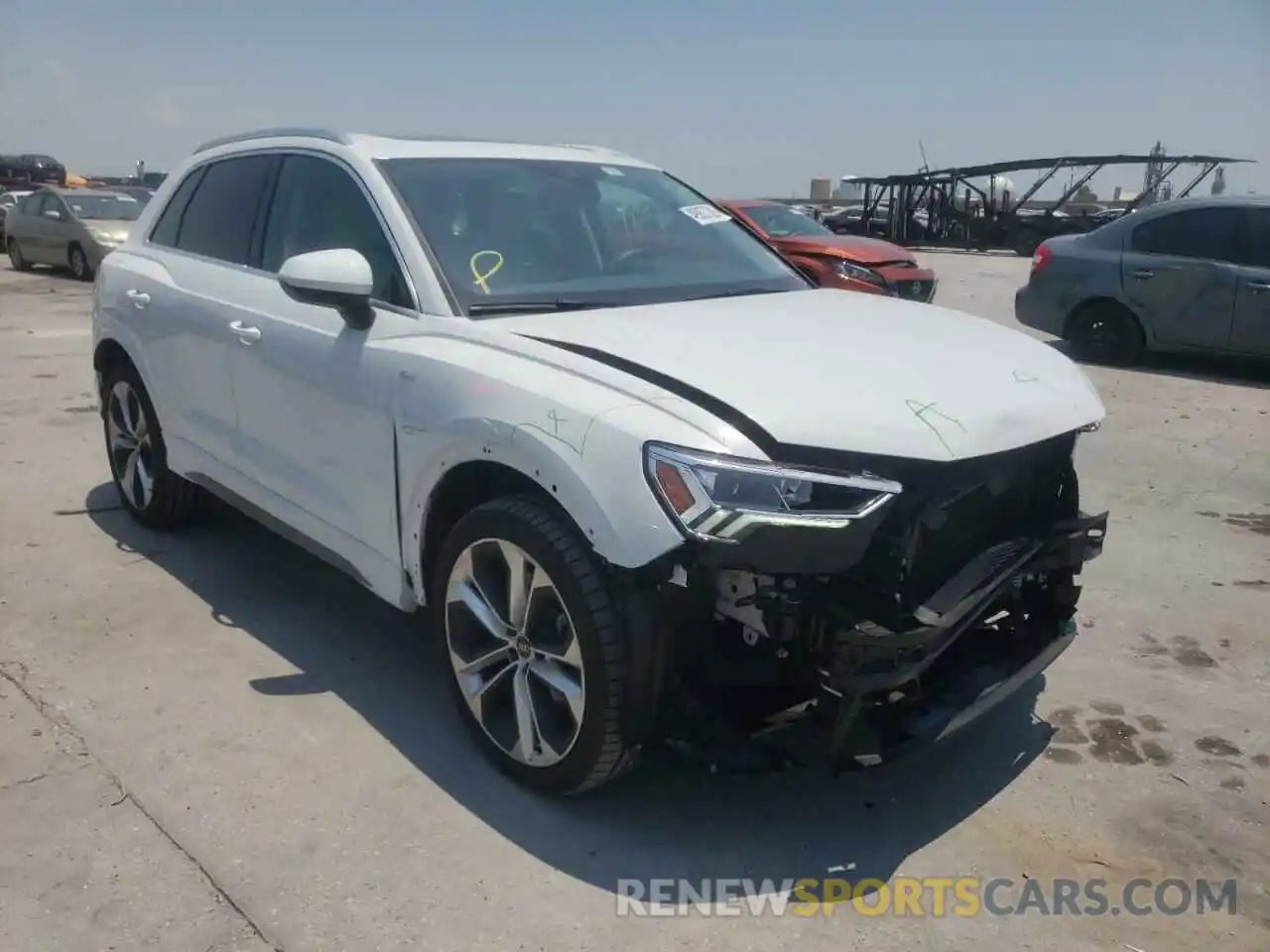 1 Photograph of a damaged car WA1EECF38M1081642 AUDI Q3 2021