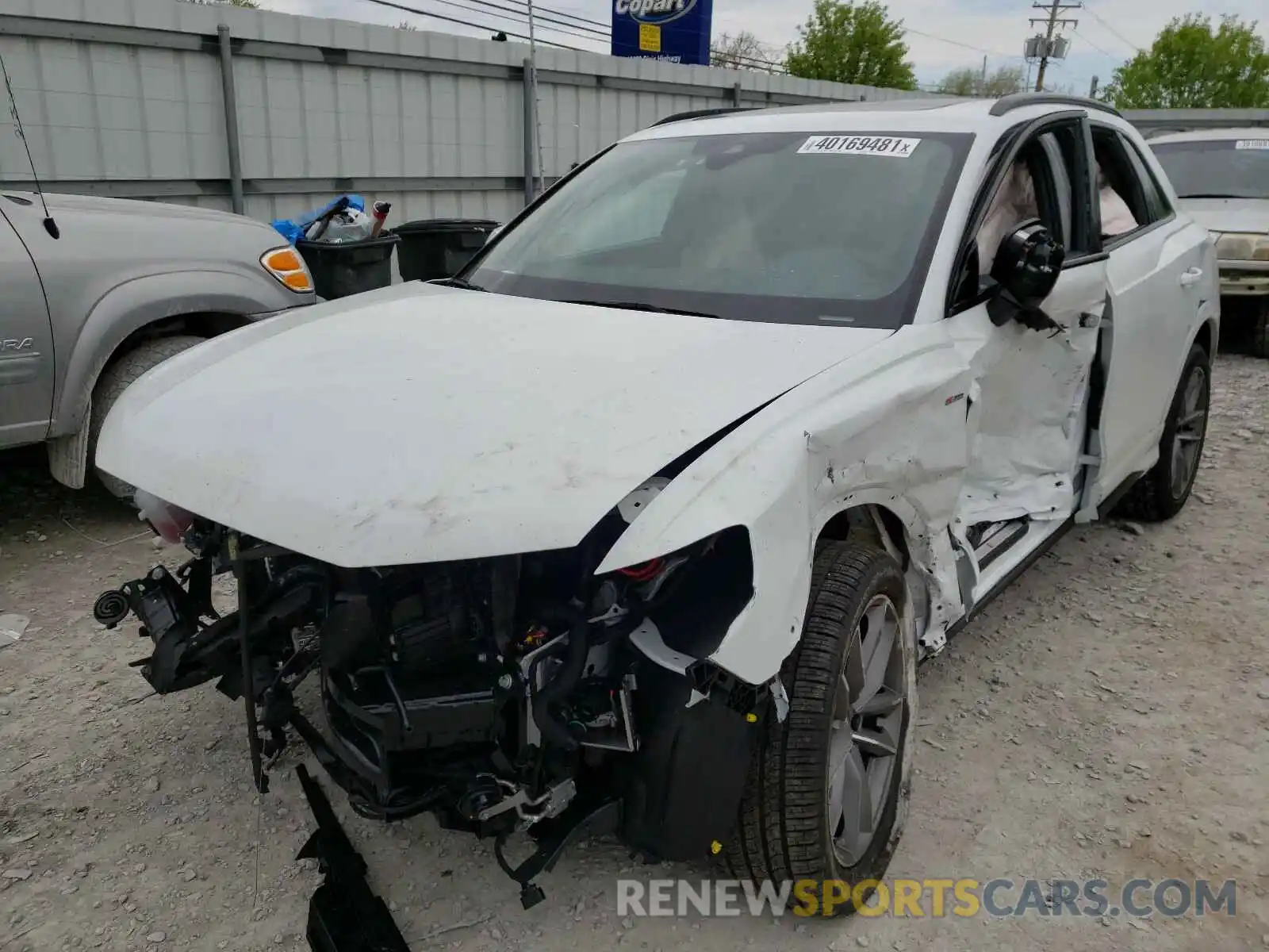 2 Photograph of a damaged car WA1EECF38M1094553 AUDI Q3 2021