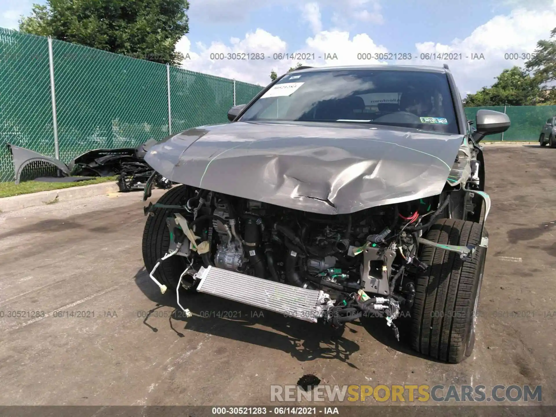 6 Photograph of a damaged car WA1EECF38M1124098 AUDI Q3 2021