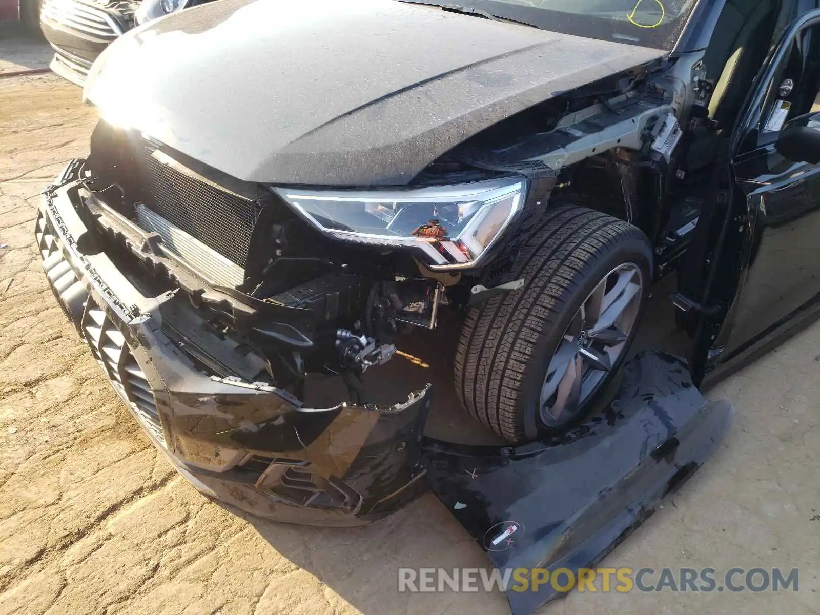 9 Photograph of a damaged car WA1EECF38M1125123 AUDI Q3 2021