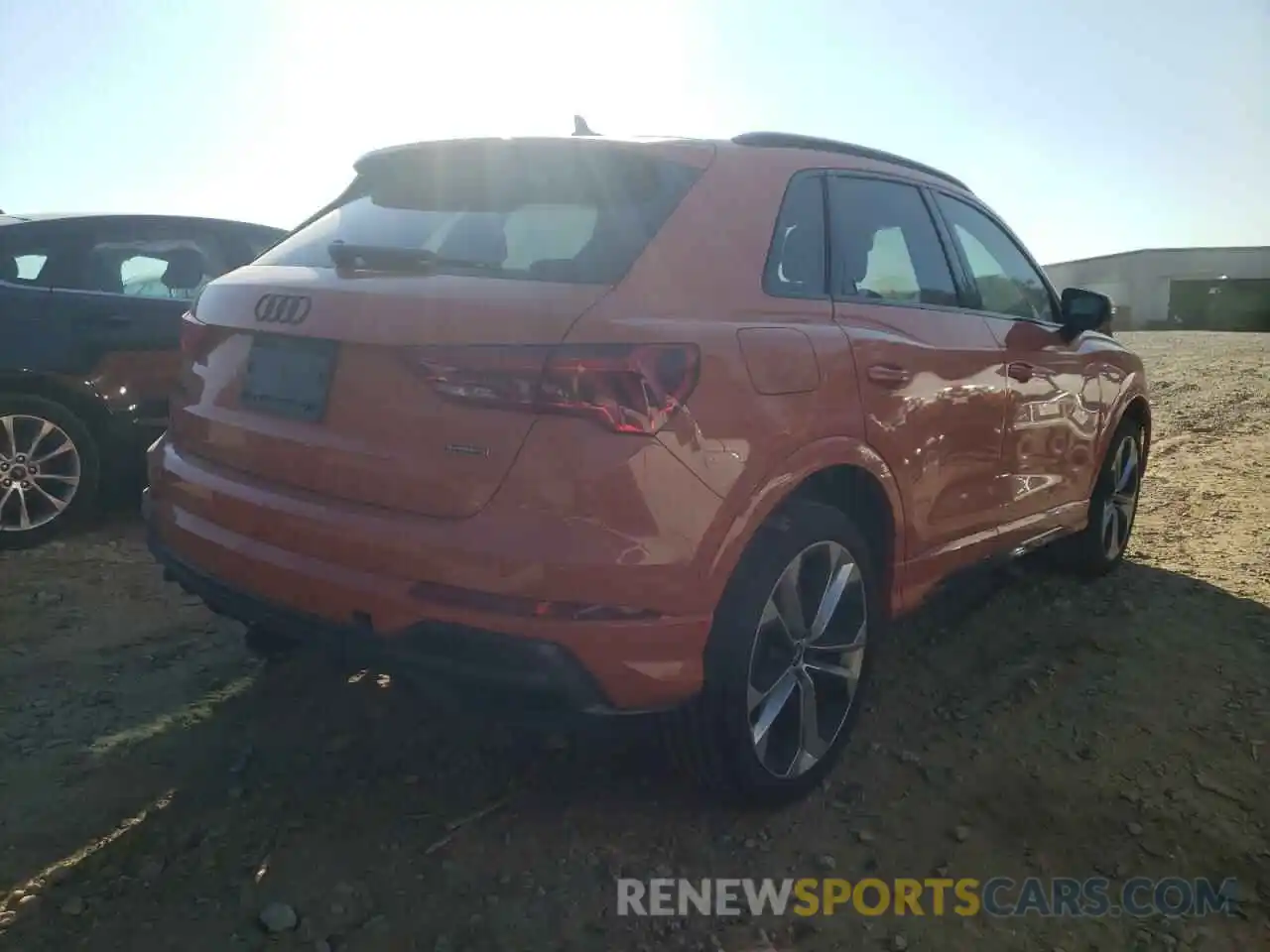 4 Photograph of a damaged car WA1EECF38M1153195 AUDI Q3 2021