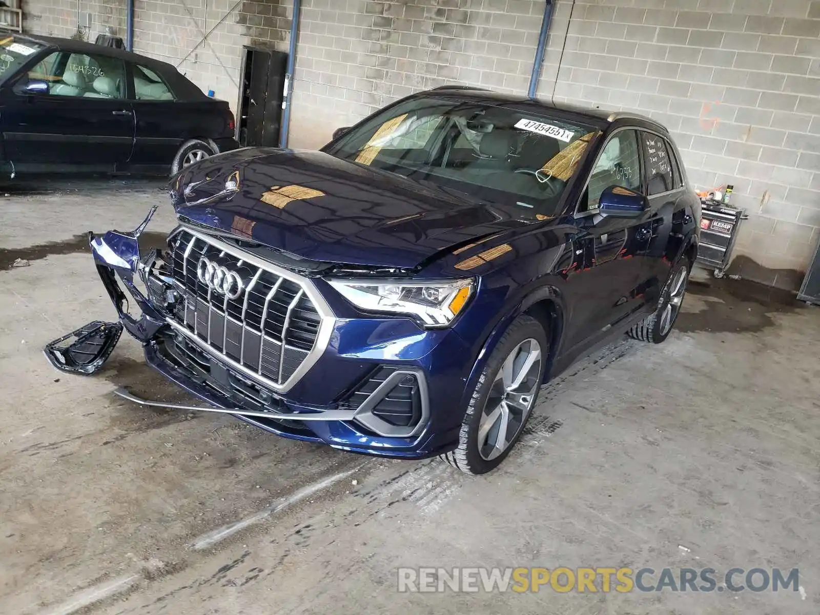 2 Photograph of a damaged car WA1EECF39M1001426 AUDI Q3 2021