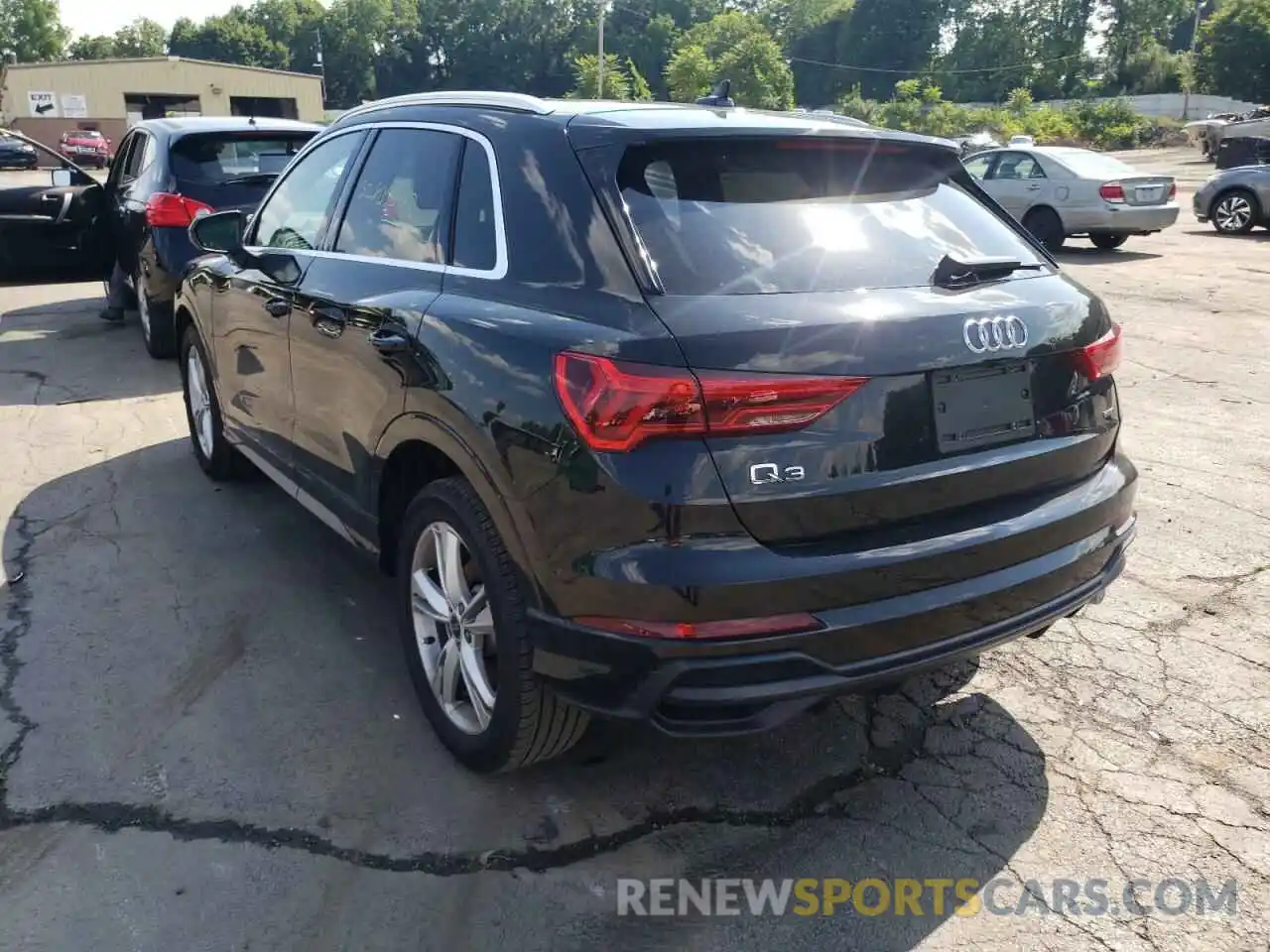 3 Photograph of a damaged car WA1EECF39M1036791 AUDI Q3 2021