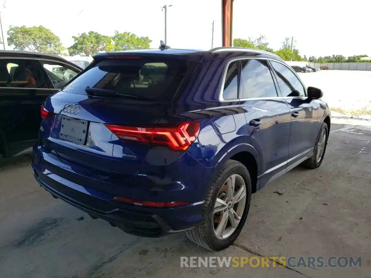 4 Photograph of a damaged car WA1EECF39M1053459 AUDI Q3 2021