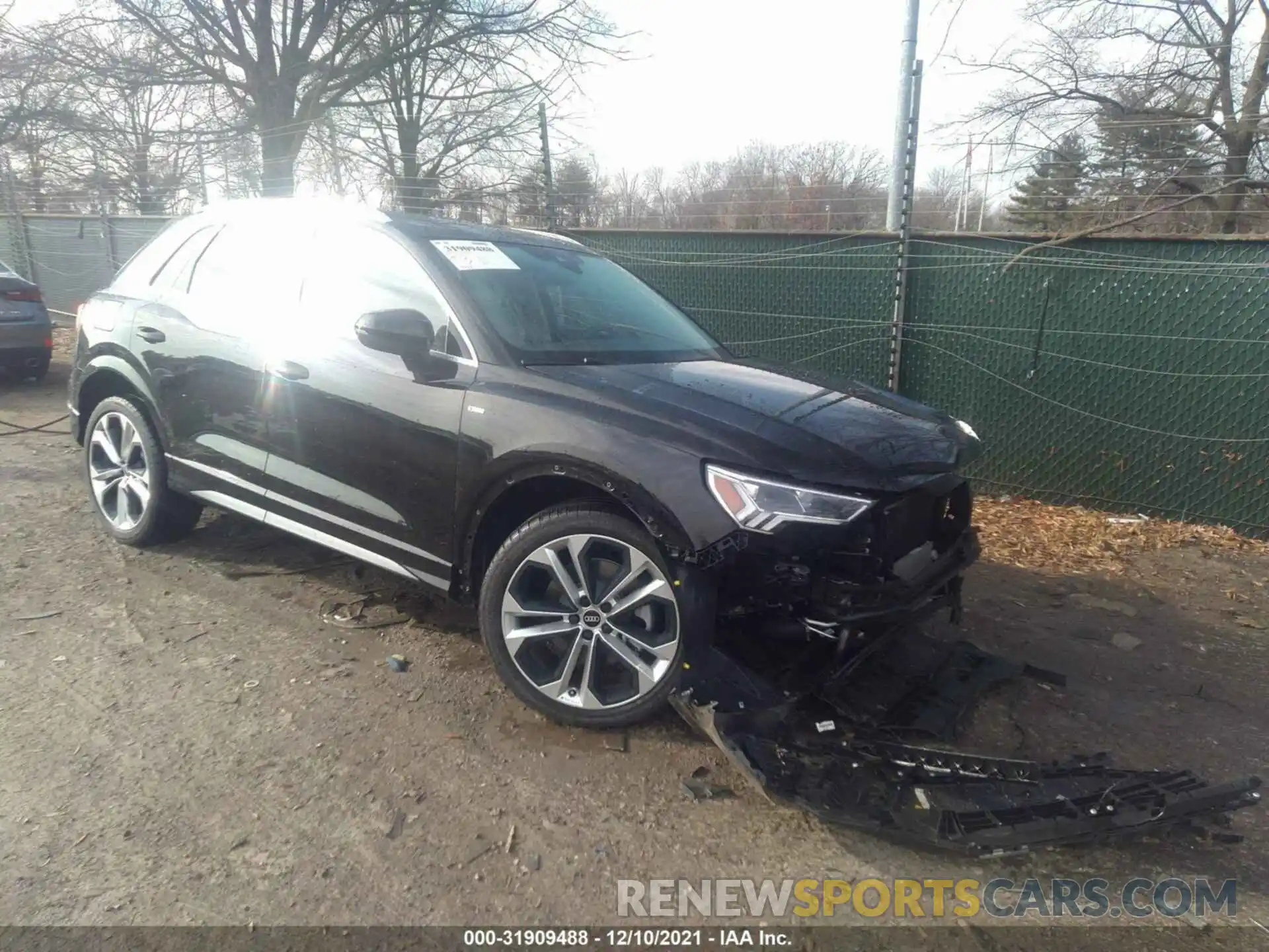 1 Photograph of a damaged car WA1EECF39M1116429 AUDI Q3 2021