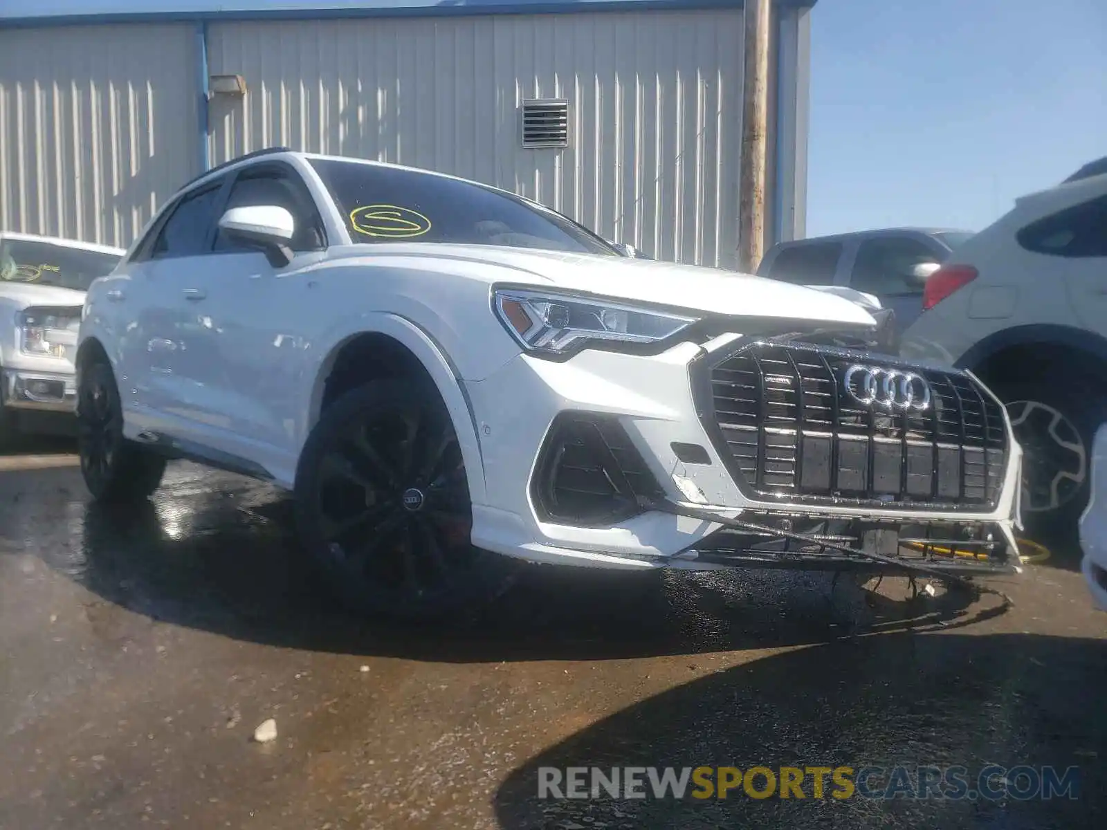 1 Photograph of a damaged car WA1EECF3XM1004075 AUDI Q3 2021