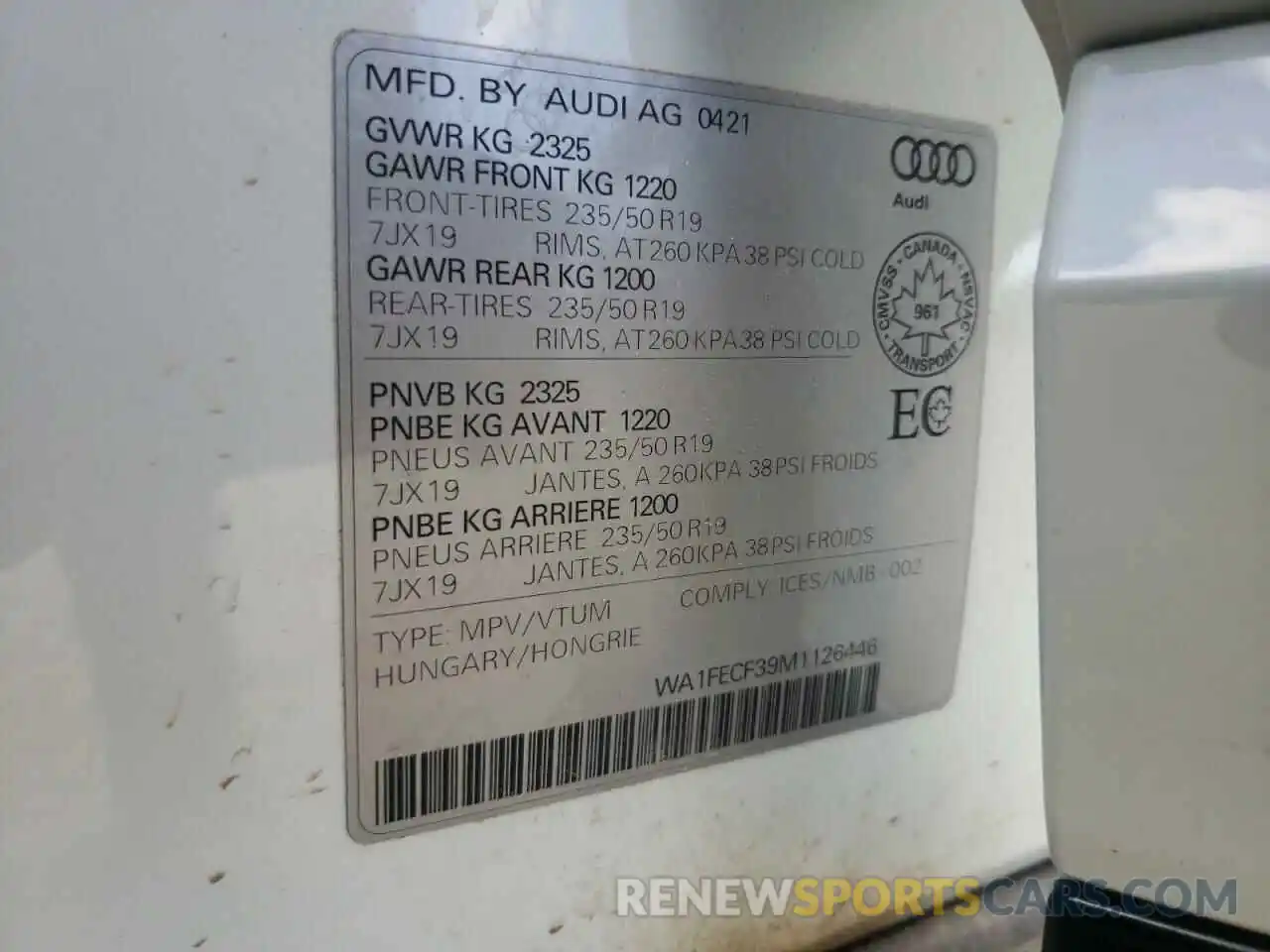 10 Photograph of a damaged car WA1FECF39M1126446 AUDI Q3 2021