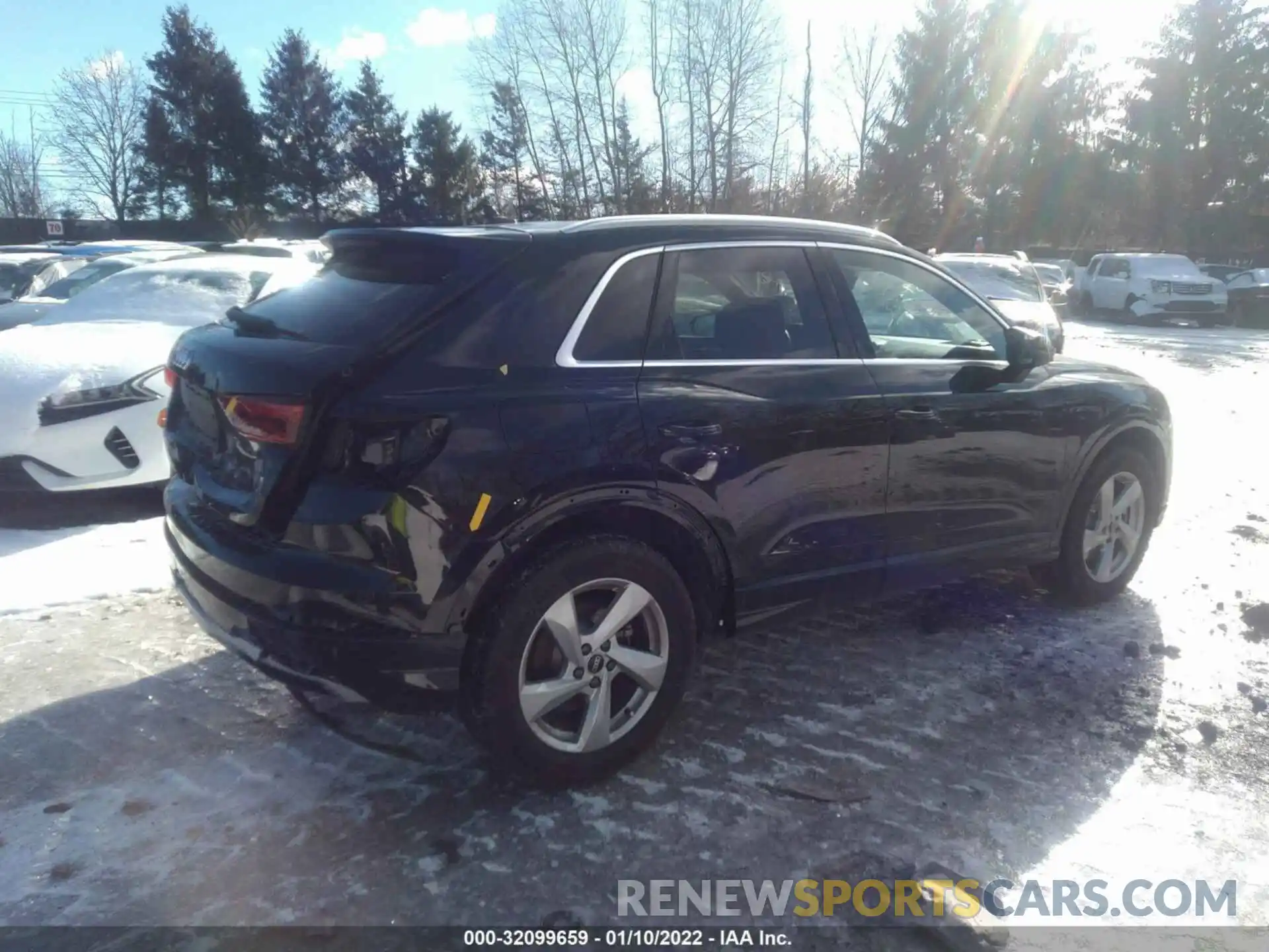 4 Photograph of a damaged car WA1AUCF30N1002371 AUDI Q3 2022