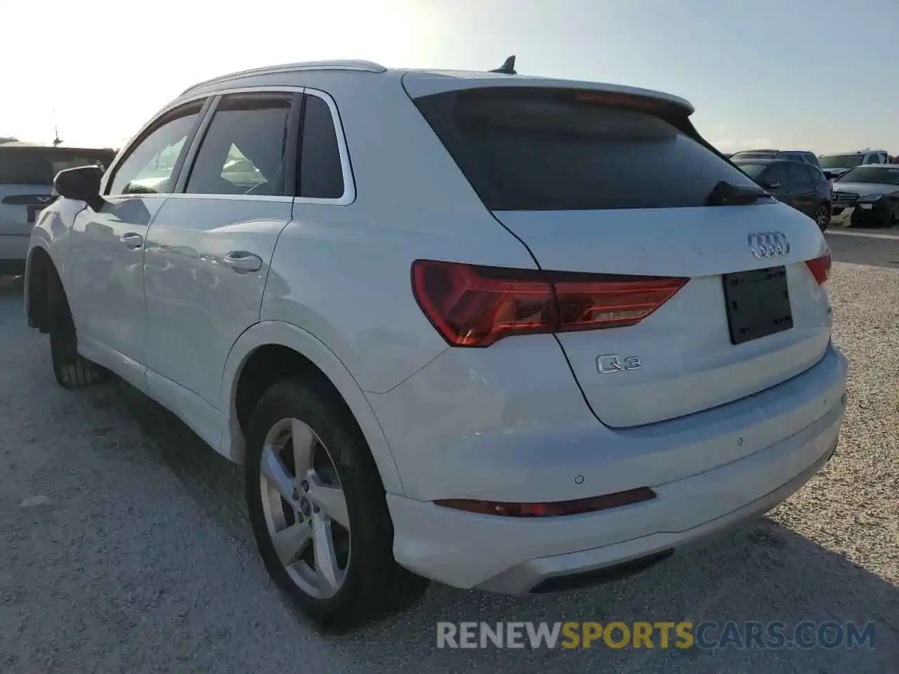 3 Photograph of a damaged car WA1AUCF30N1003049 AUDI Q3 2022