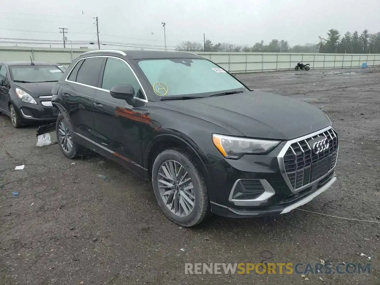 1 Photograph of a damaged car WA1AUCF31N1043656 AUDI Q3 2022