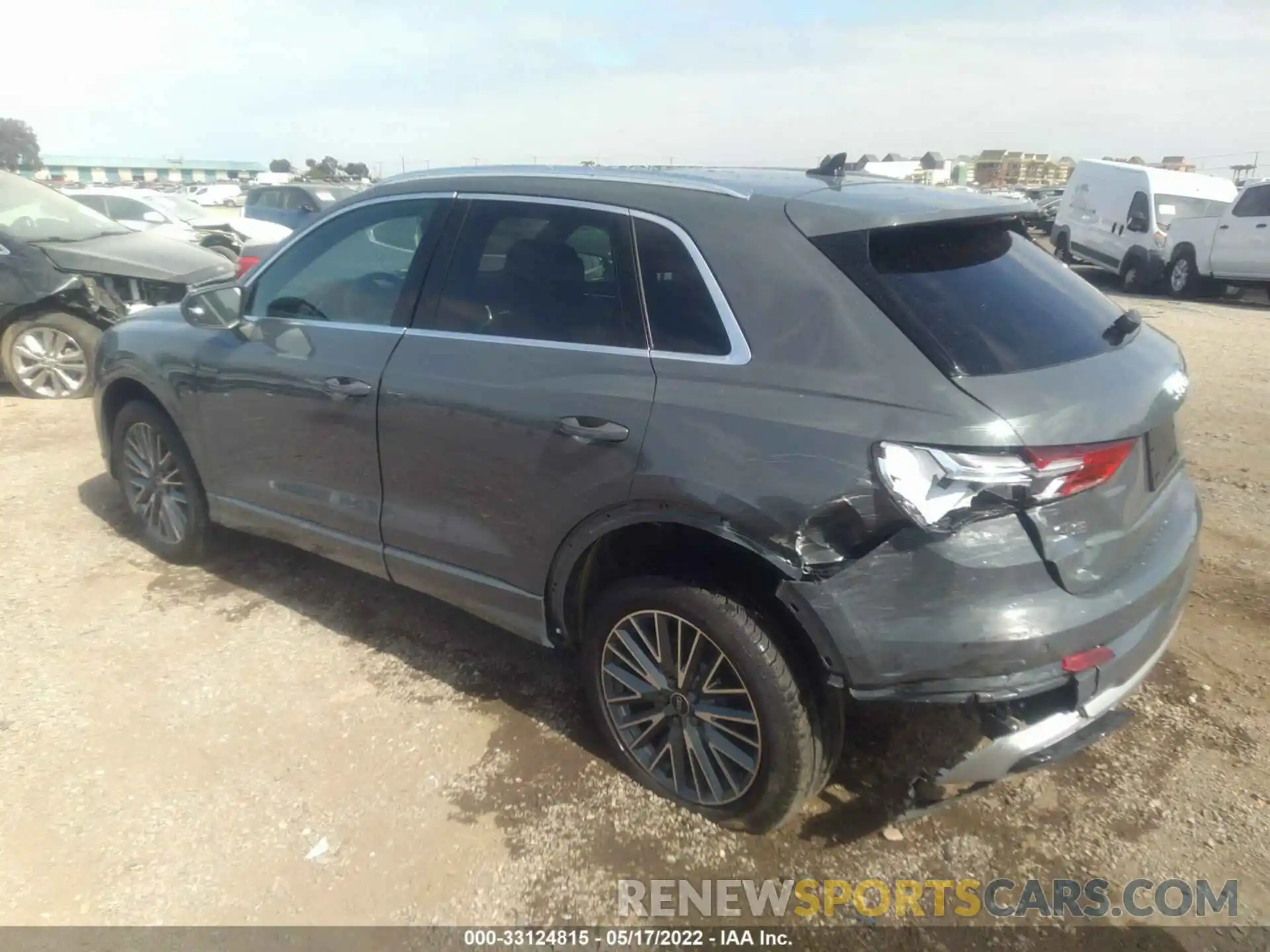 3 Photograph of a damaged car WA1AUCF34N1038435 AUDI Q3 2022