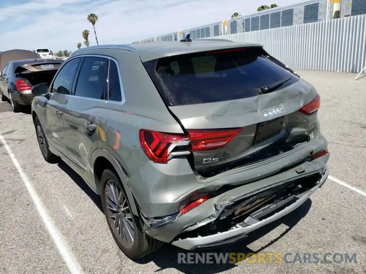 3 Photograph of a damaged car WA1AUCF38N1023856 AUDI Q3 2022