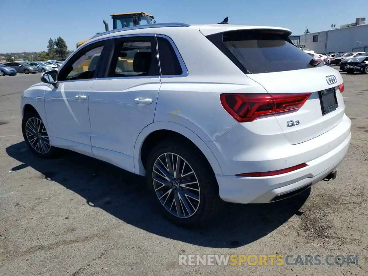 3 Photograph of a damaged car WA1BUCF35N1027402 AUDI Q3 2022