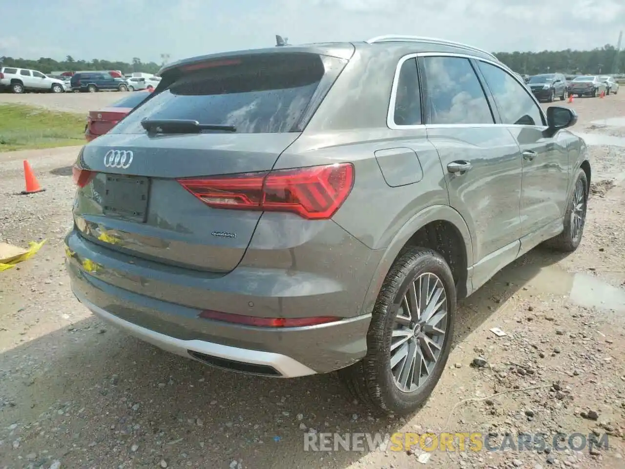 4 Фотография поврежденного автомобиля WA1BUCF3XN1009283 AUDI Q3 2022