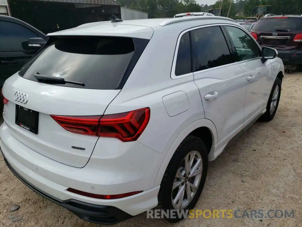 4 Фотография поврежденного автомобиля WA1DECF30N1026681 AUDI Q3 2022