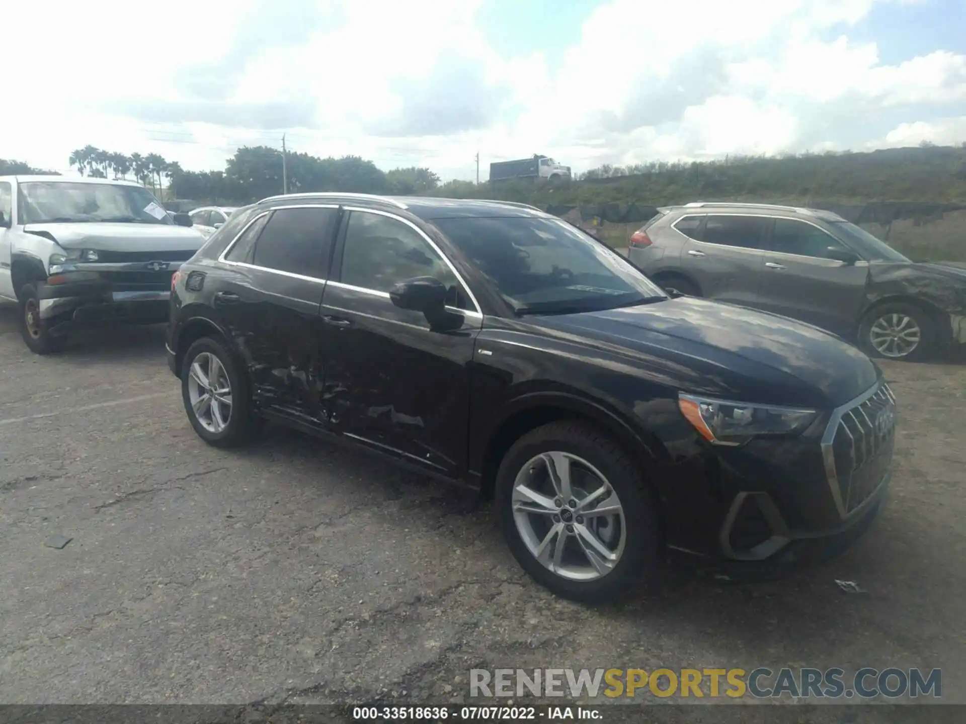 1 Photograph of a damaged car WA1DECF31N1054733 AUDI Q3 2022