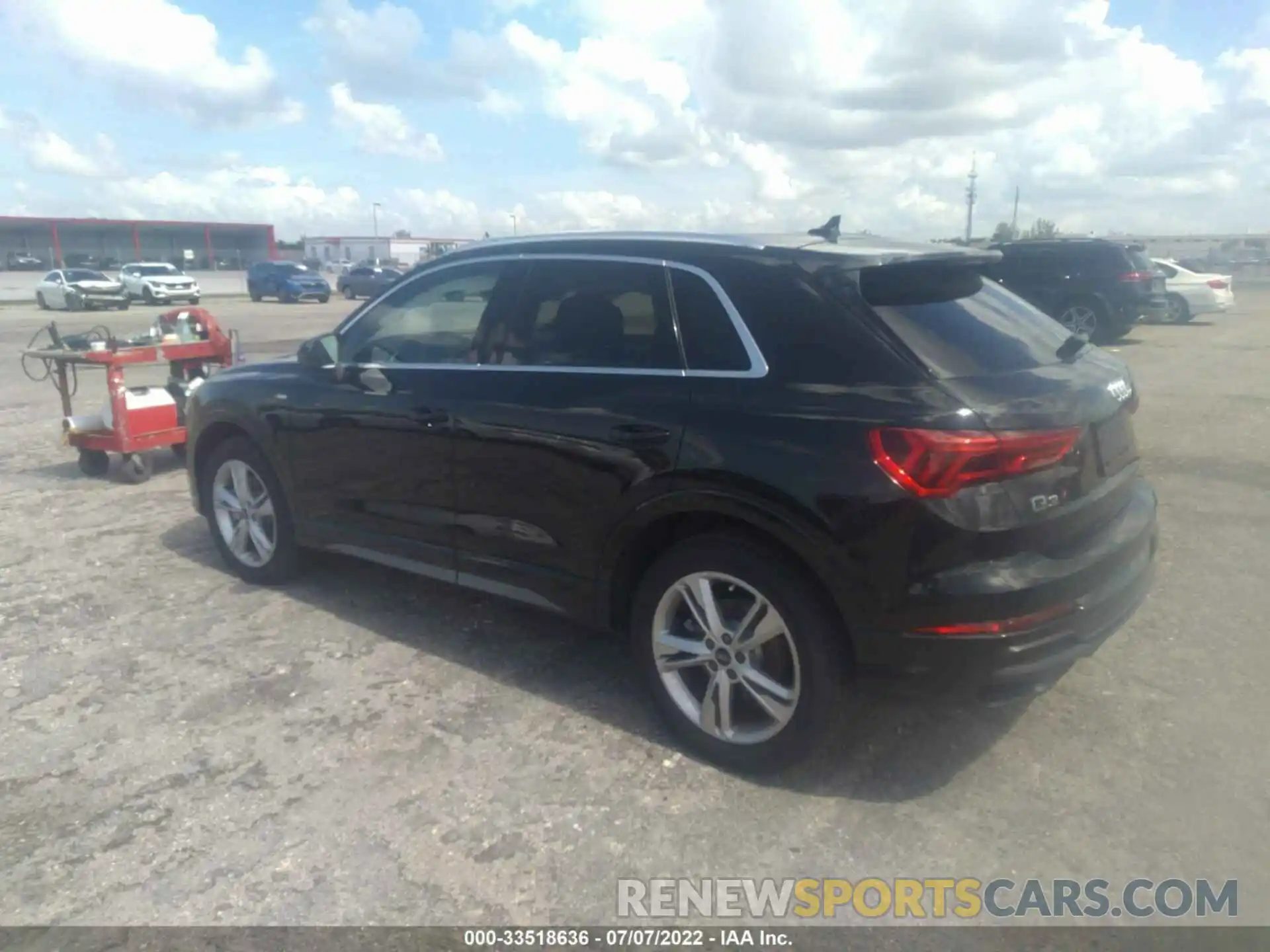 3 Photograph of a damaged car WA1DECF31N1054733 AUDI Q3 2022