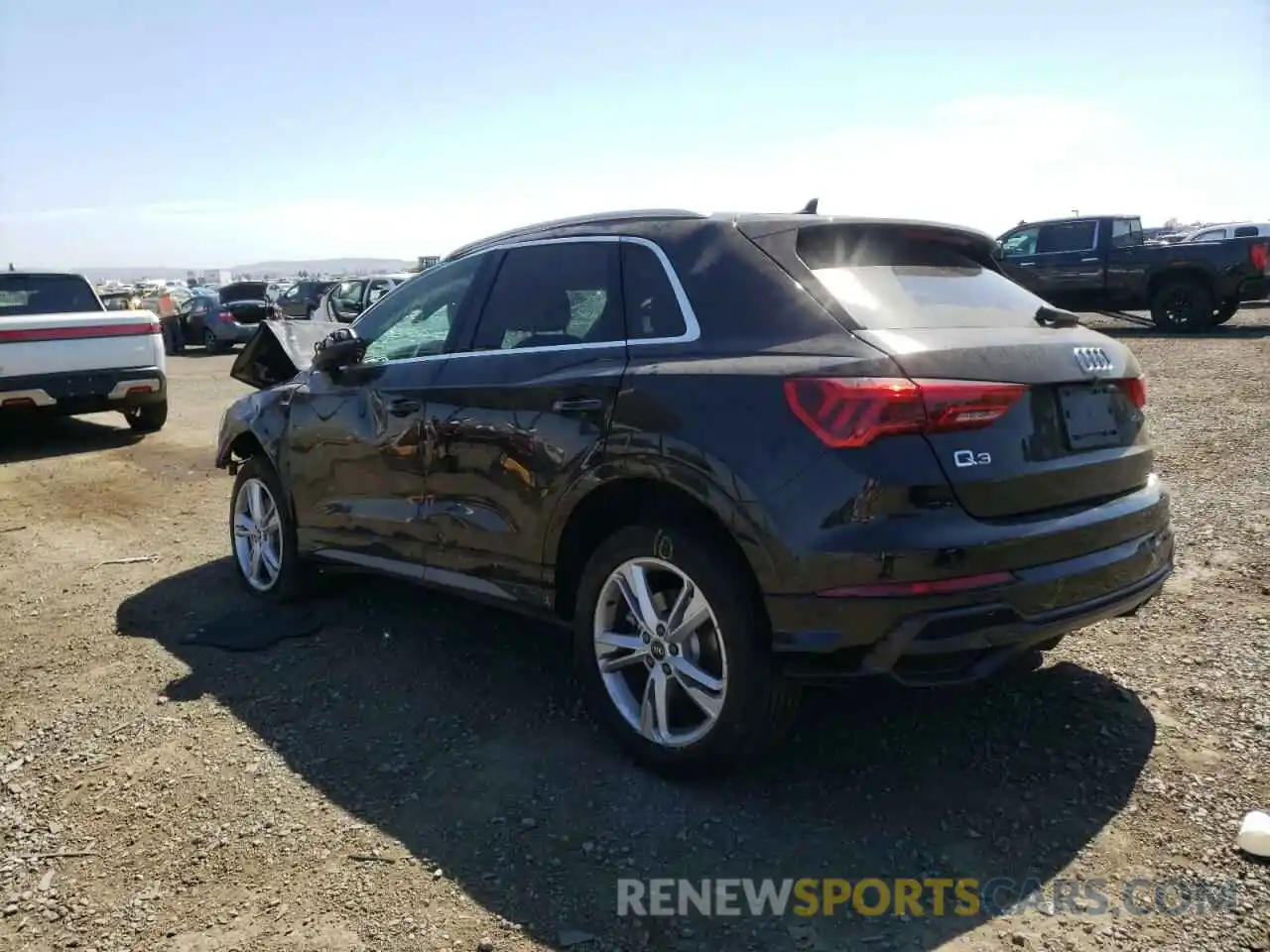 3 Photograph of a damaged car WA1DECF31N1083844 AUDI Q3 2022