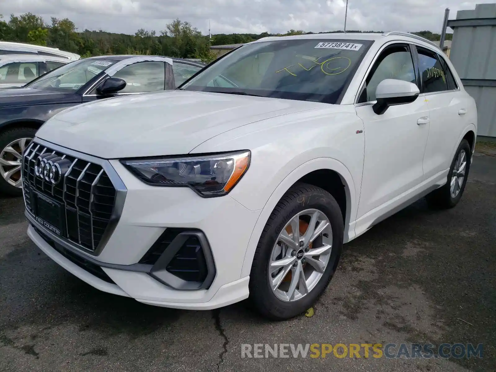 2 Photograph of a damaged car WA1DECF32N1007677 AUDI Q3 2022