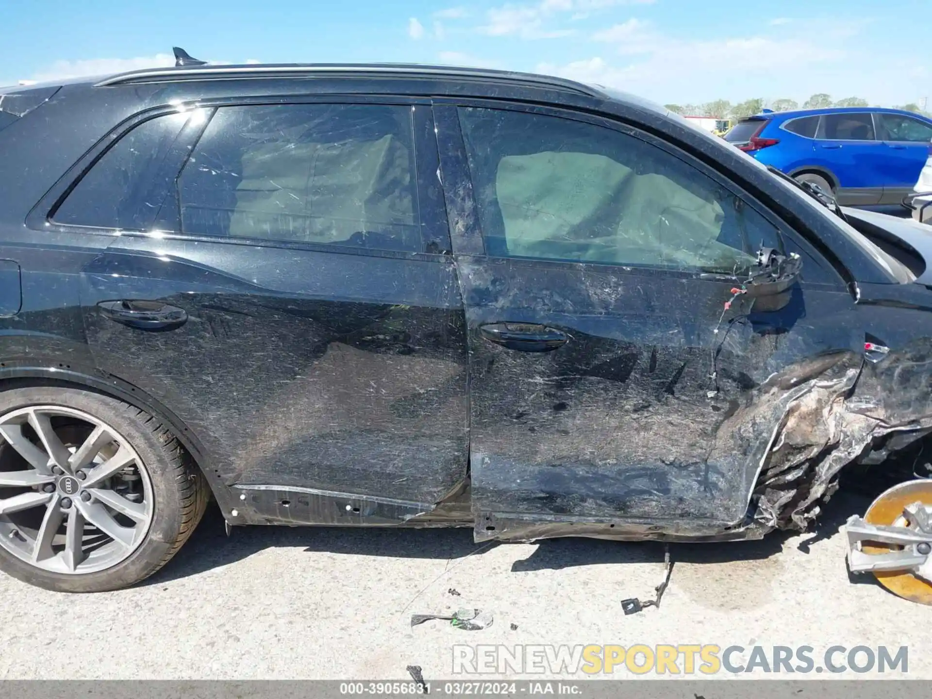 14 Photograph of a damaged car WA1DECF32N1027153 AUDI Q3 2022