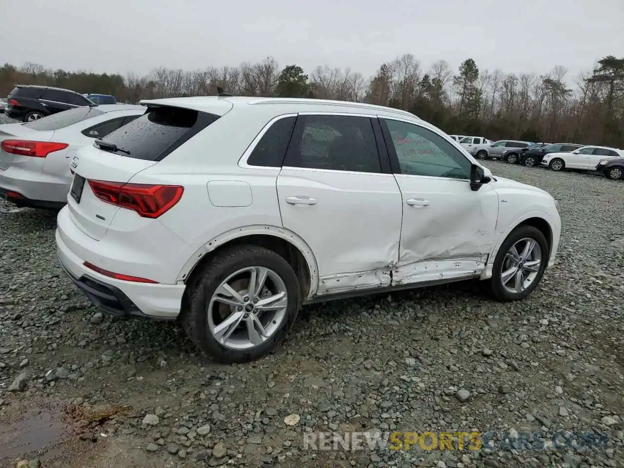 3 Photograph of a damaged car WA1DECF33N1008062 AUDI Q3 2022