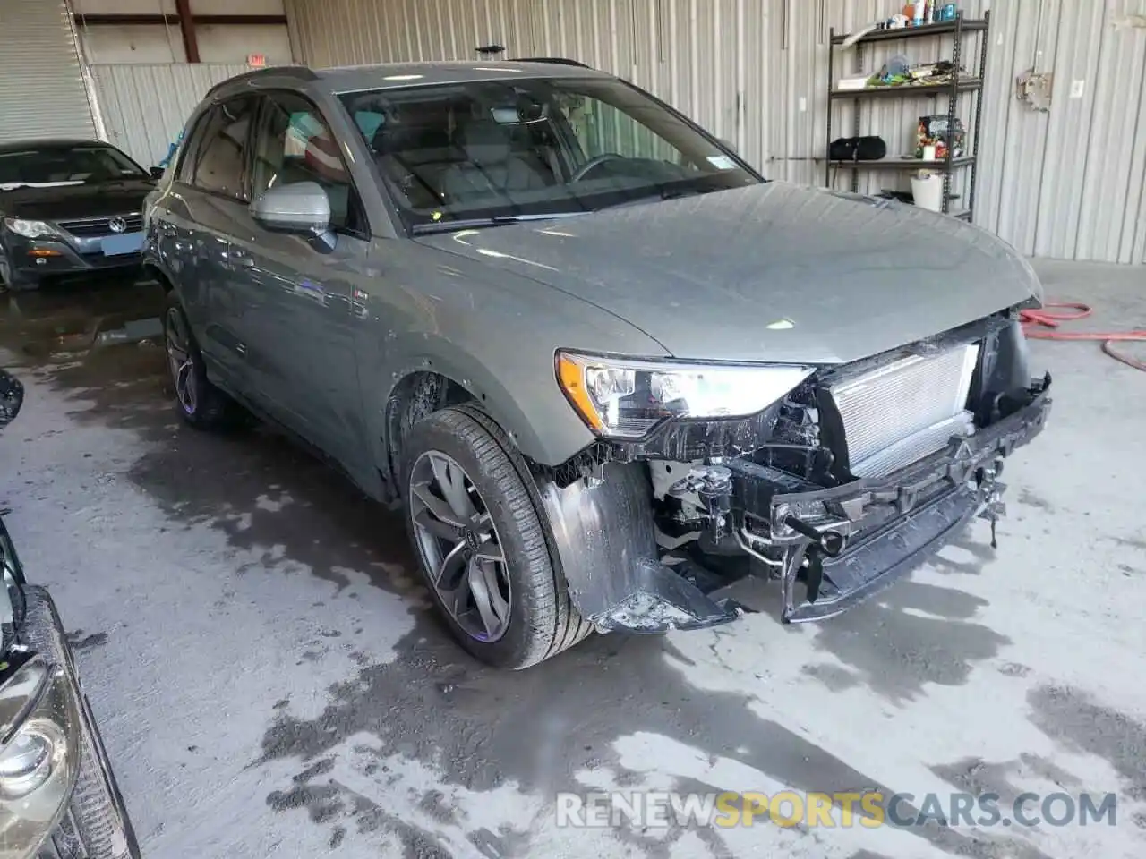 1 Photograph of a damaged car WA1DECF33N1044138 AUDI Q3 2022