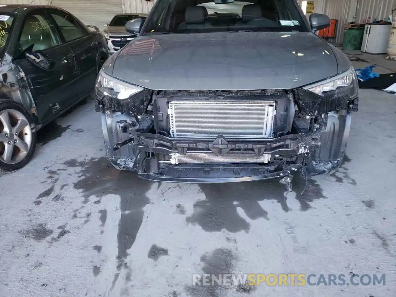 9 Photograph of a damaged car WA1DECF33N1044138 AUDI Q3 2022