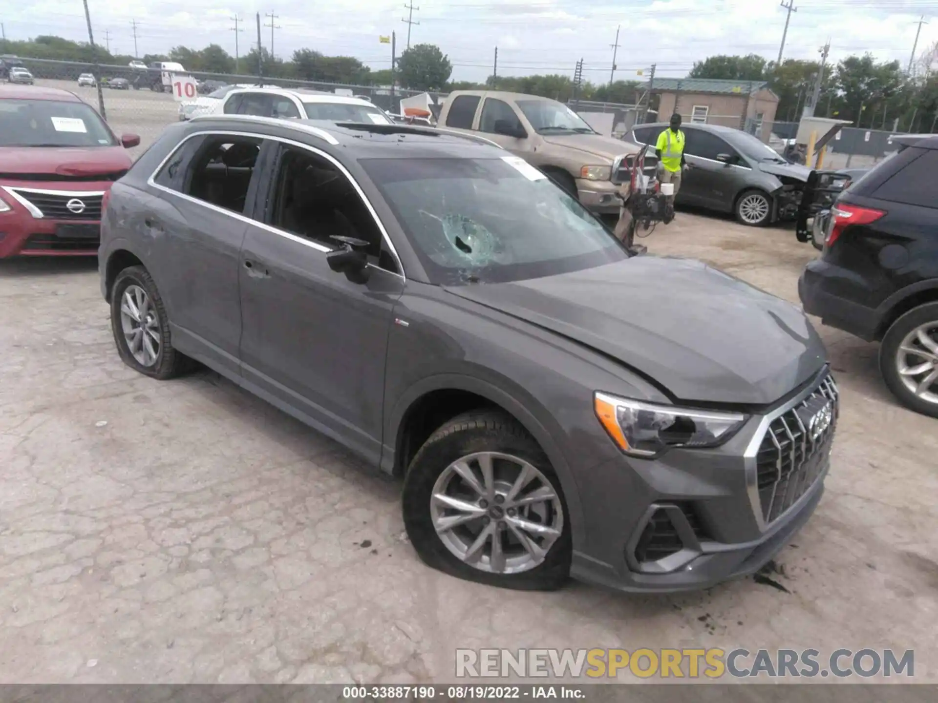 1 Photograph of a damaged car WA1DECF33N1113619 AUDI Q3 2022