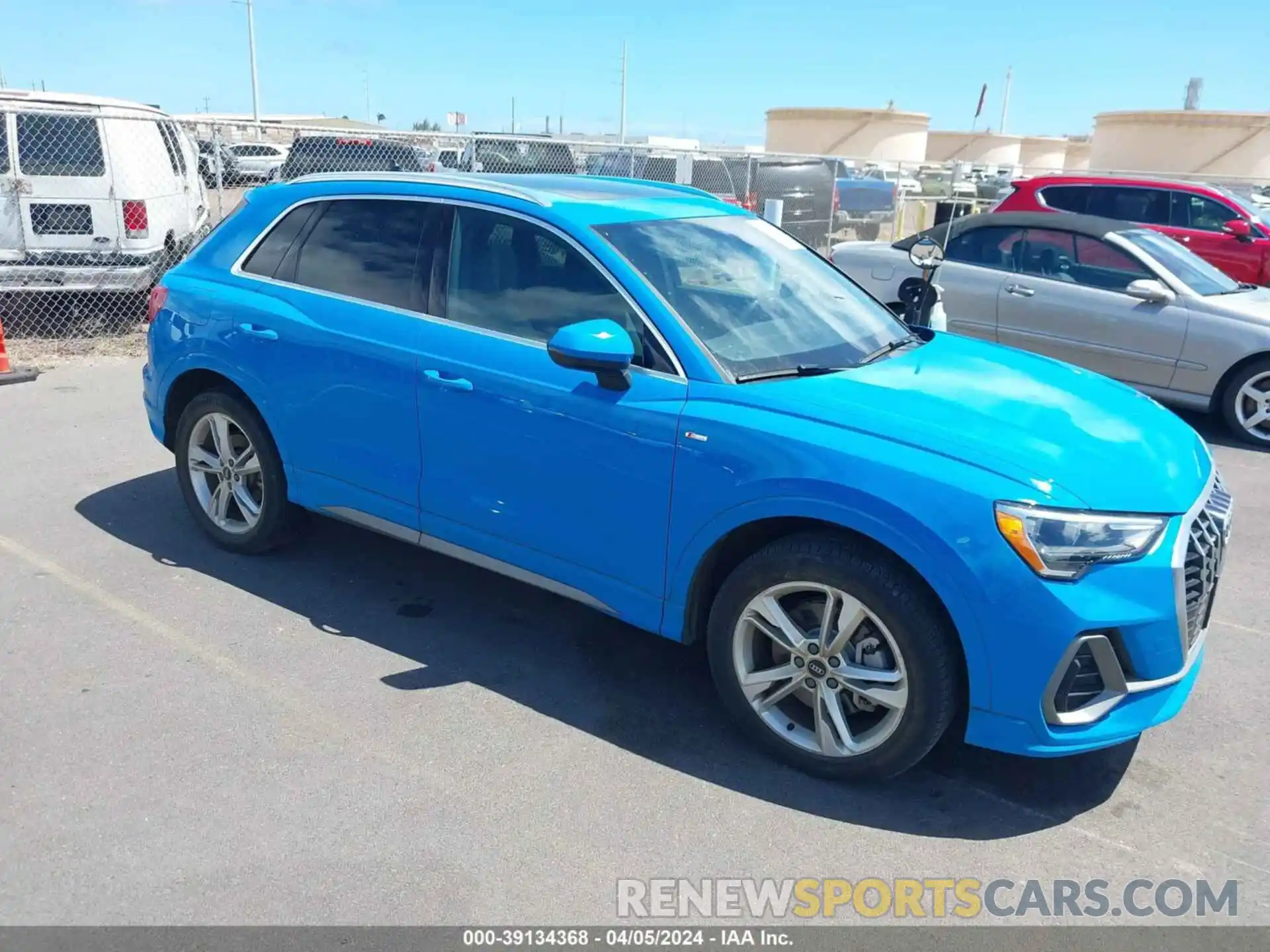 1 Photograph of a damaged car WA1DECF36N1023557 AUDI Q3 2022