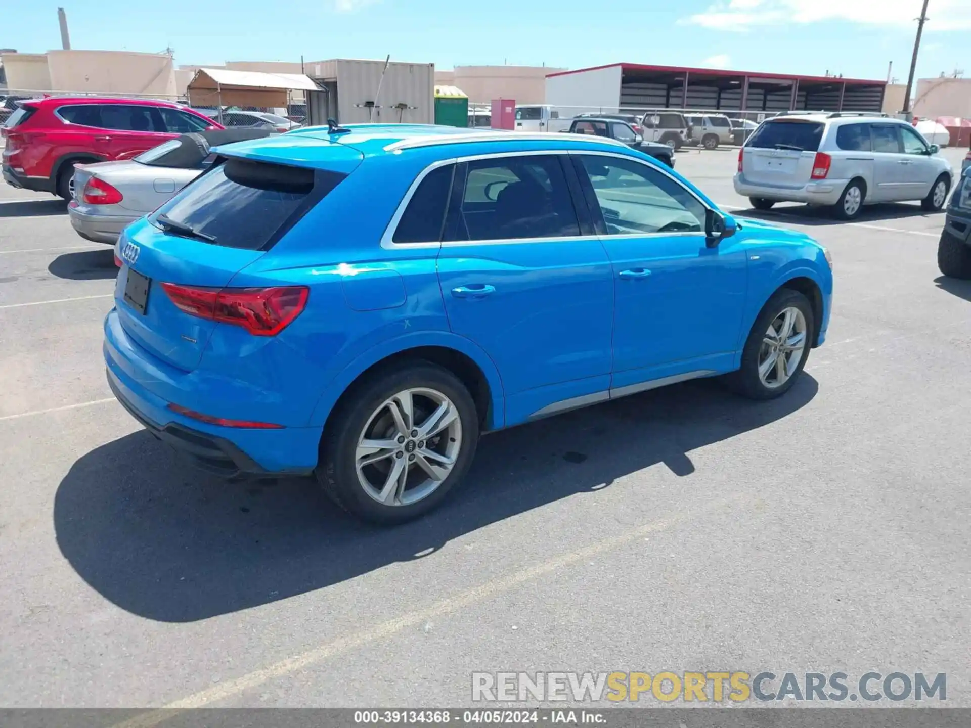 4 Photograph of a damaged car WA1DECF36N1023557 AUDI Q3 2022