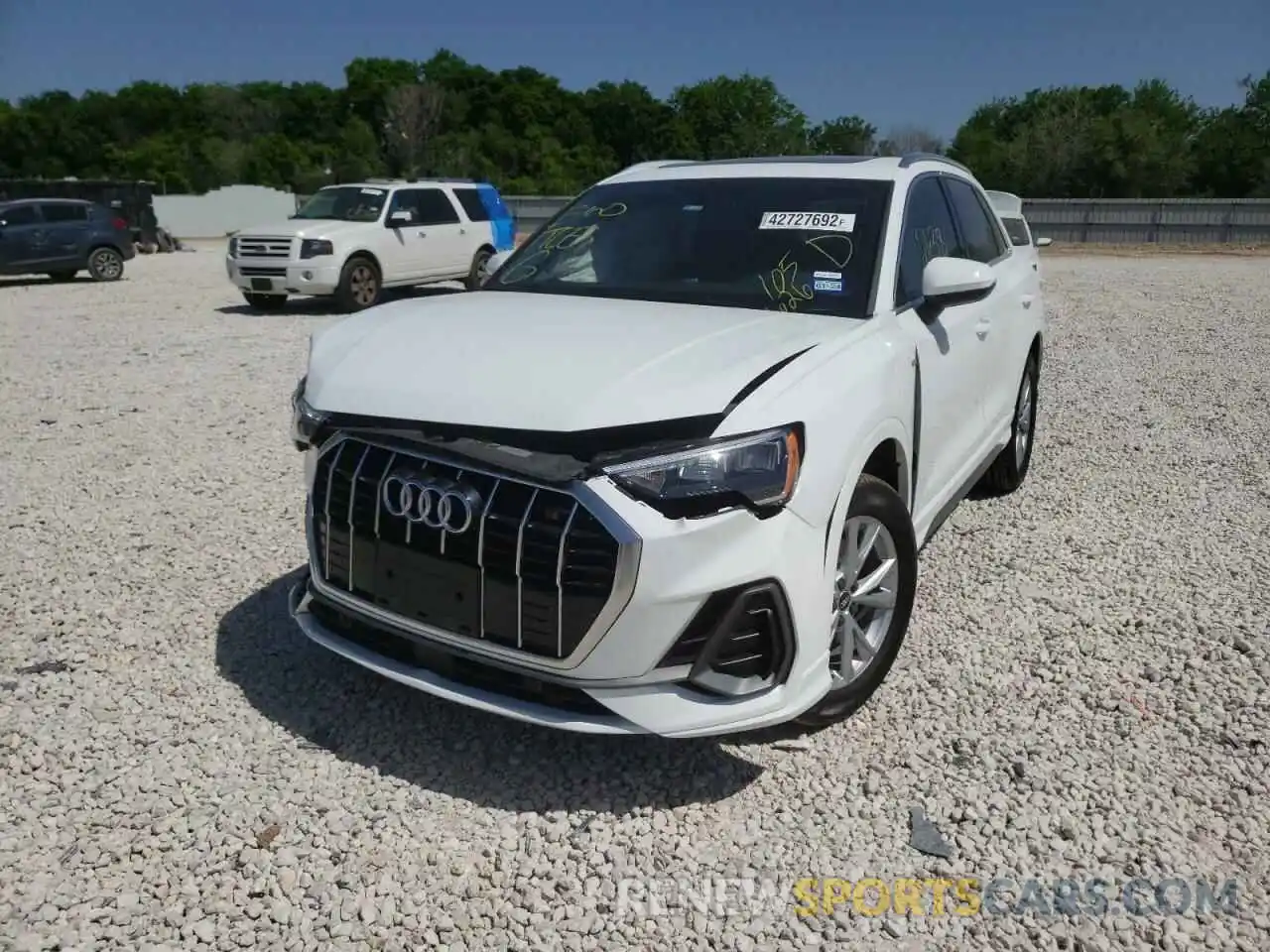 2 Photograph of a damaged car WA1DECF36N1053626 AUDI Q3 2022