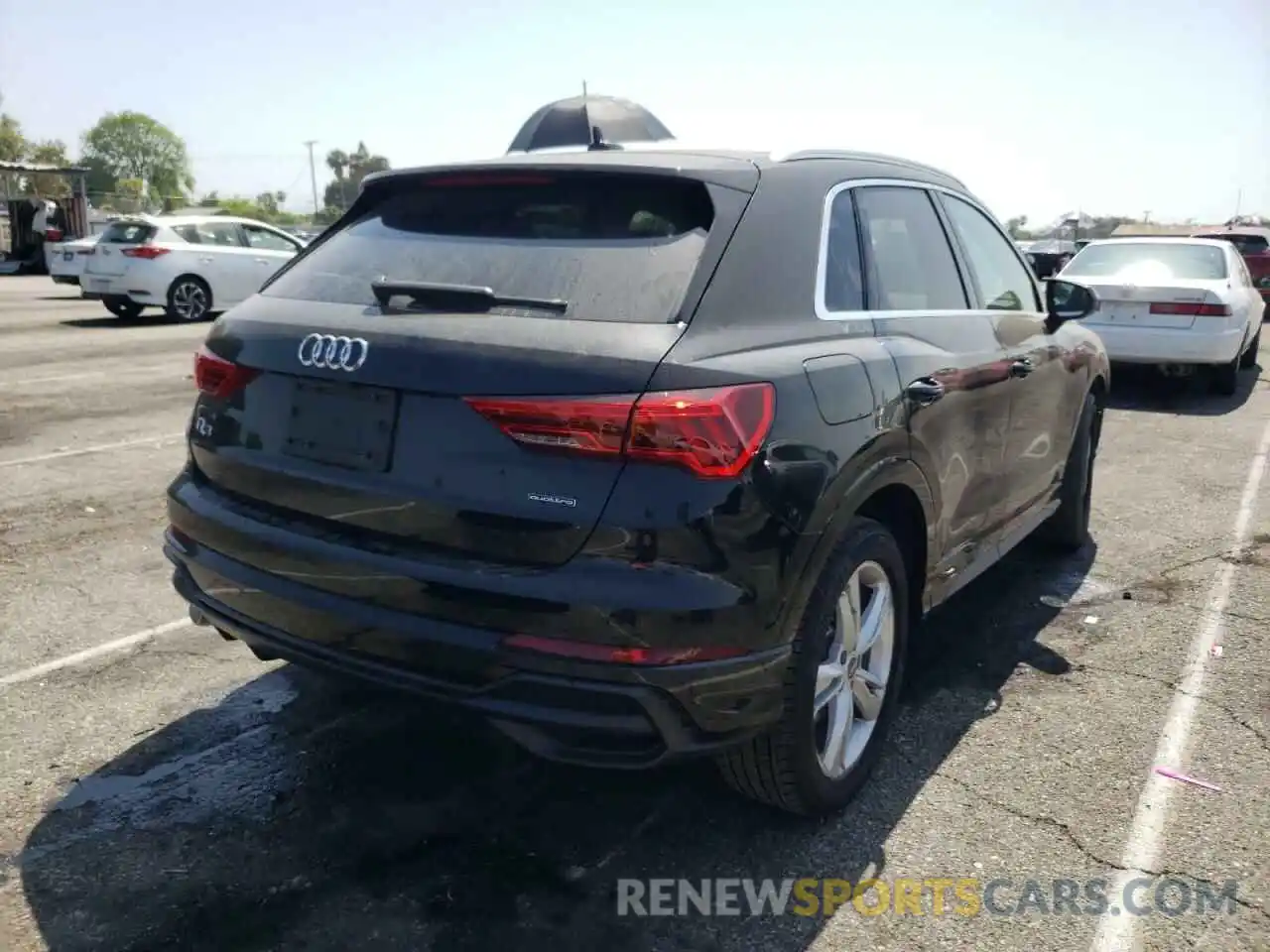 4 Photograph of a damaged car WA1DECF39N1023360 AUDI Q3 2022