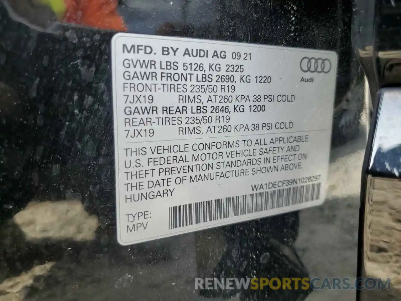 13 Photograph of a damaged car WA1DECF39N1028297 AUDI Q3 2022