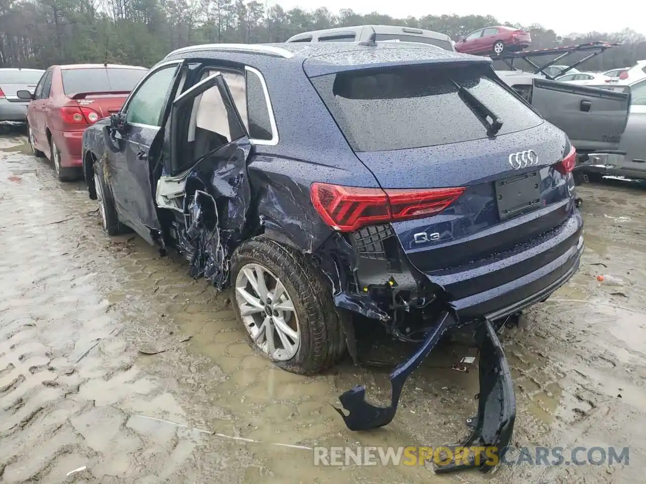 3 Фотография поврежденного автомобиля WA1DEDF32N1021603 AUDI Q3 2022