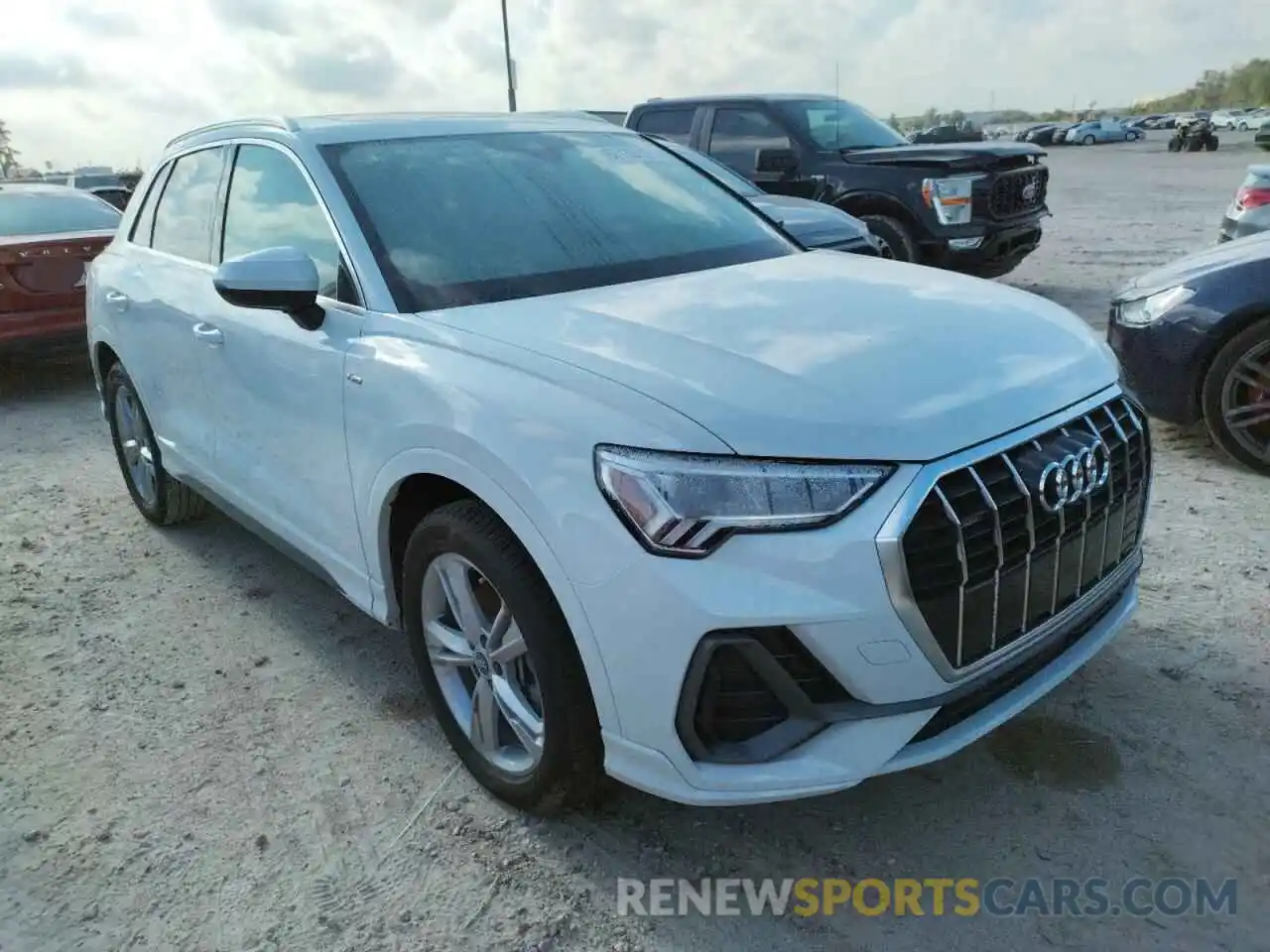 1 Photograph of a damaged car WA1EECF30N1004846 AUDI Q3 2022