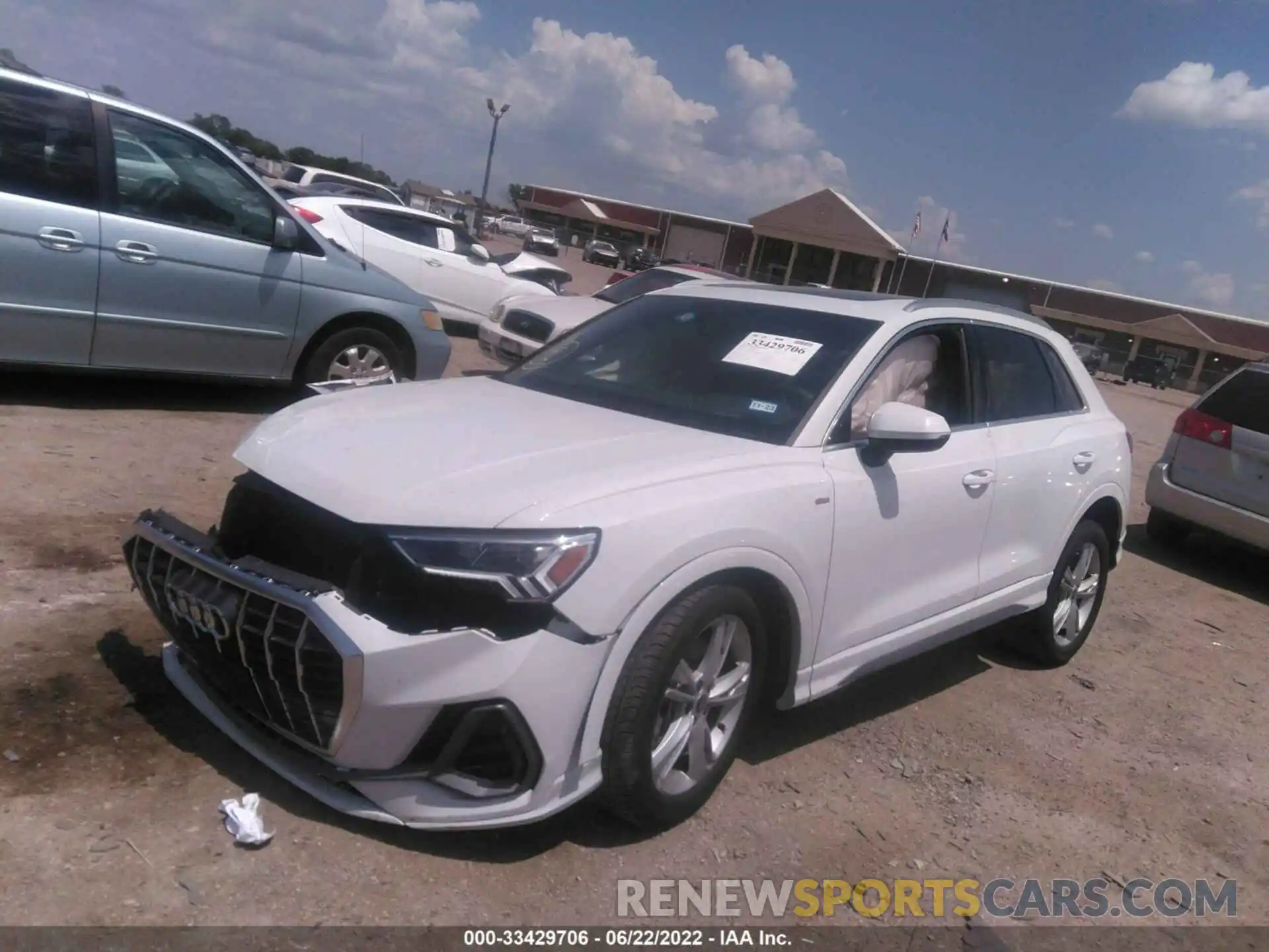 2 Photograph of a damaged car WA1EECF30N1021310 AUDI Q3 2022