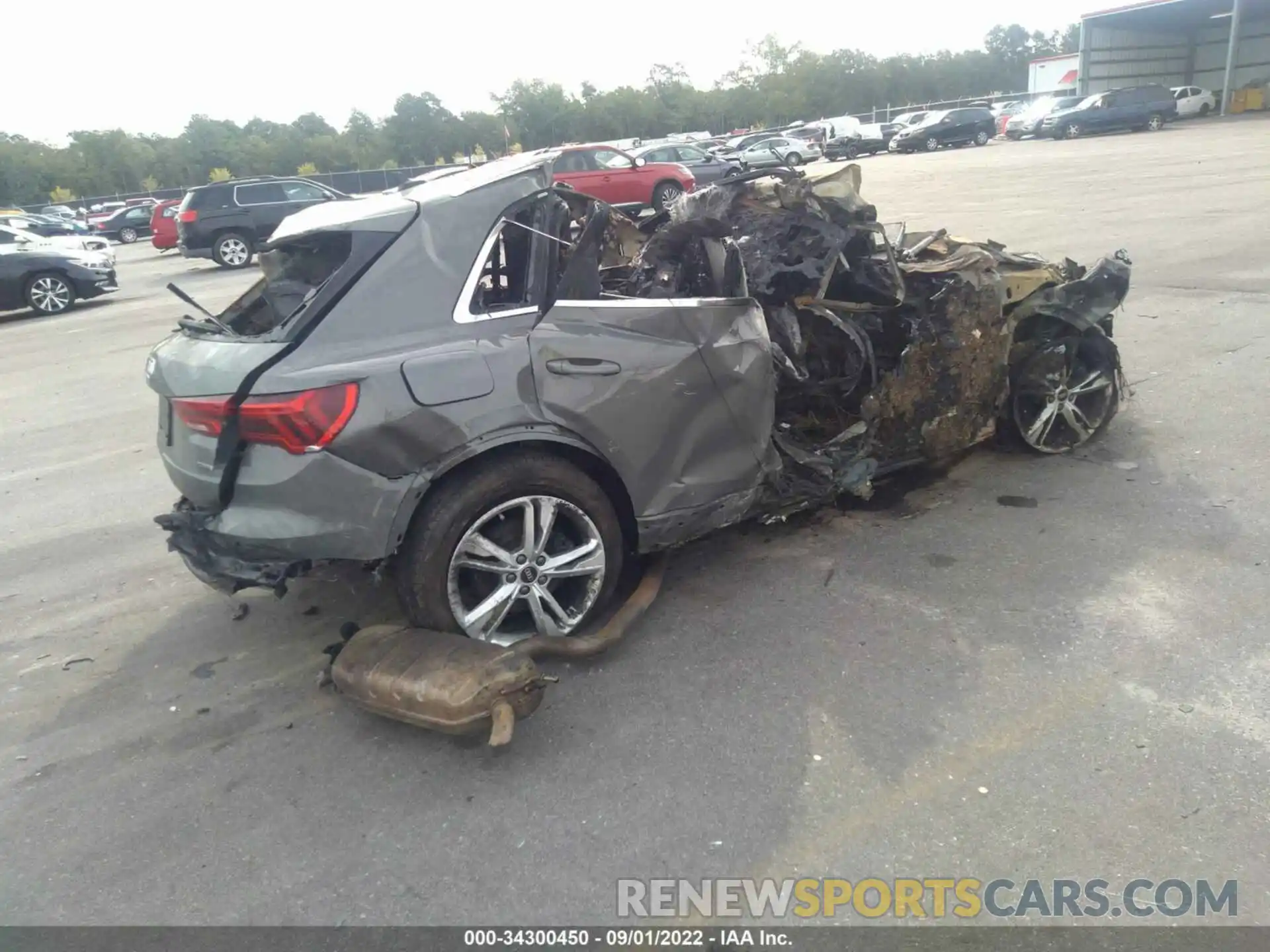 4 Photograph of a damaged car WA1EECF30N1082821 AUDI Q3 2022