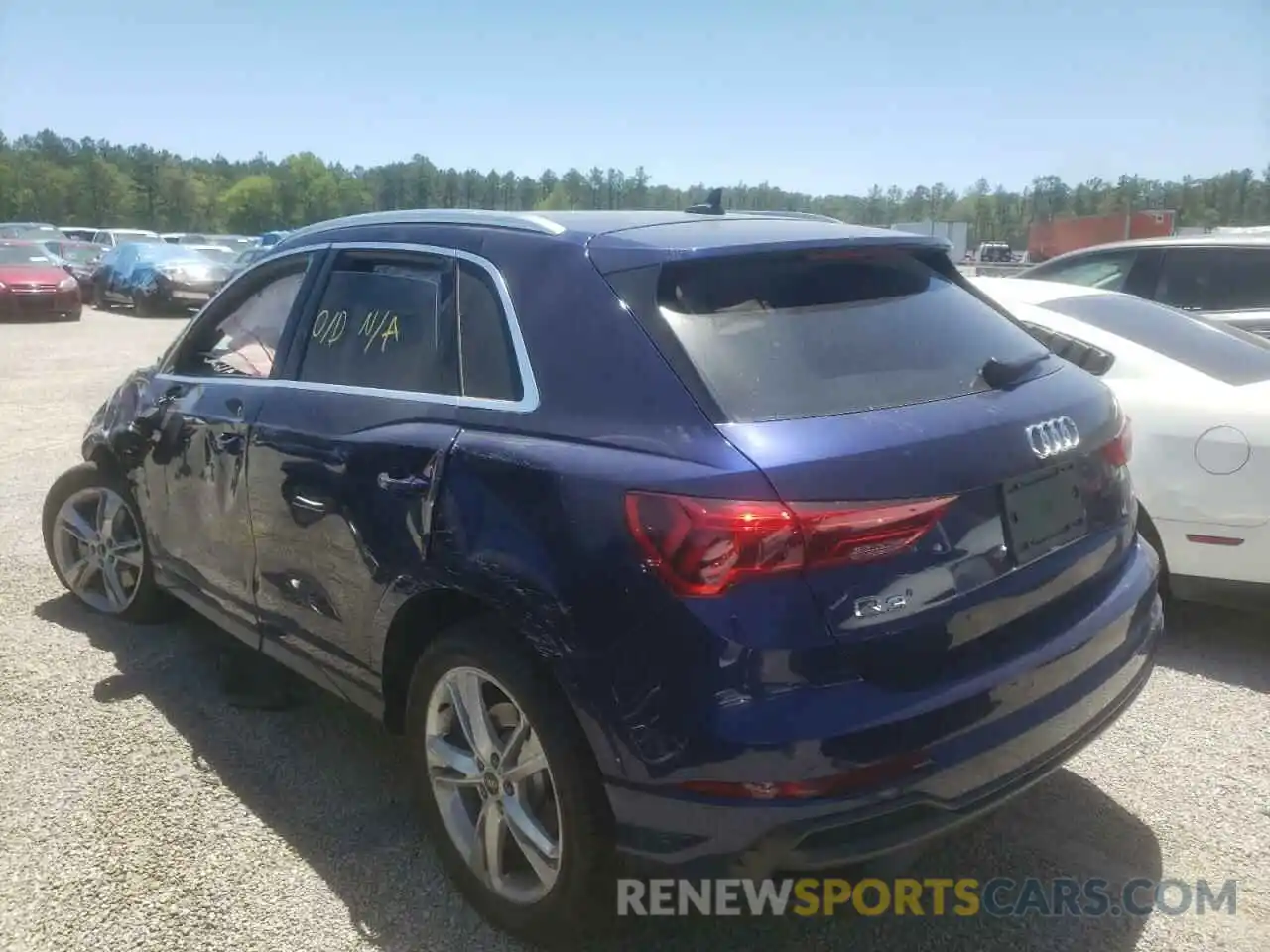 3 Photograph of a damaged car WA1EECF35N1062113 AUDI Q3 2022