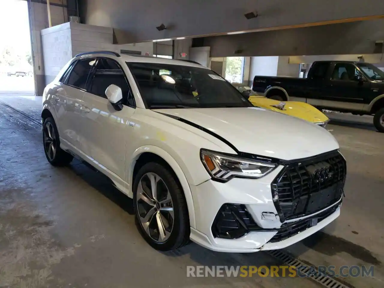 1 Photograph of a damaged car WA1EECF35N1127882 AUDI Q3 2022