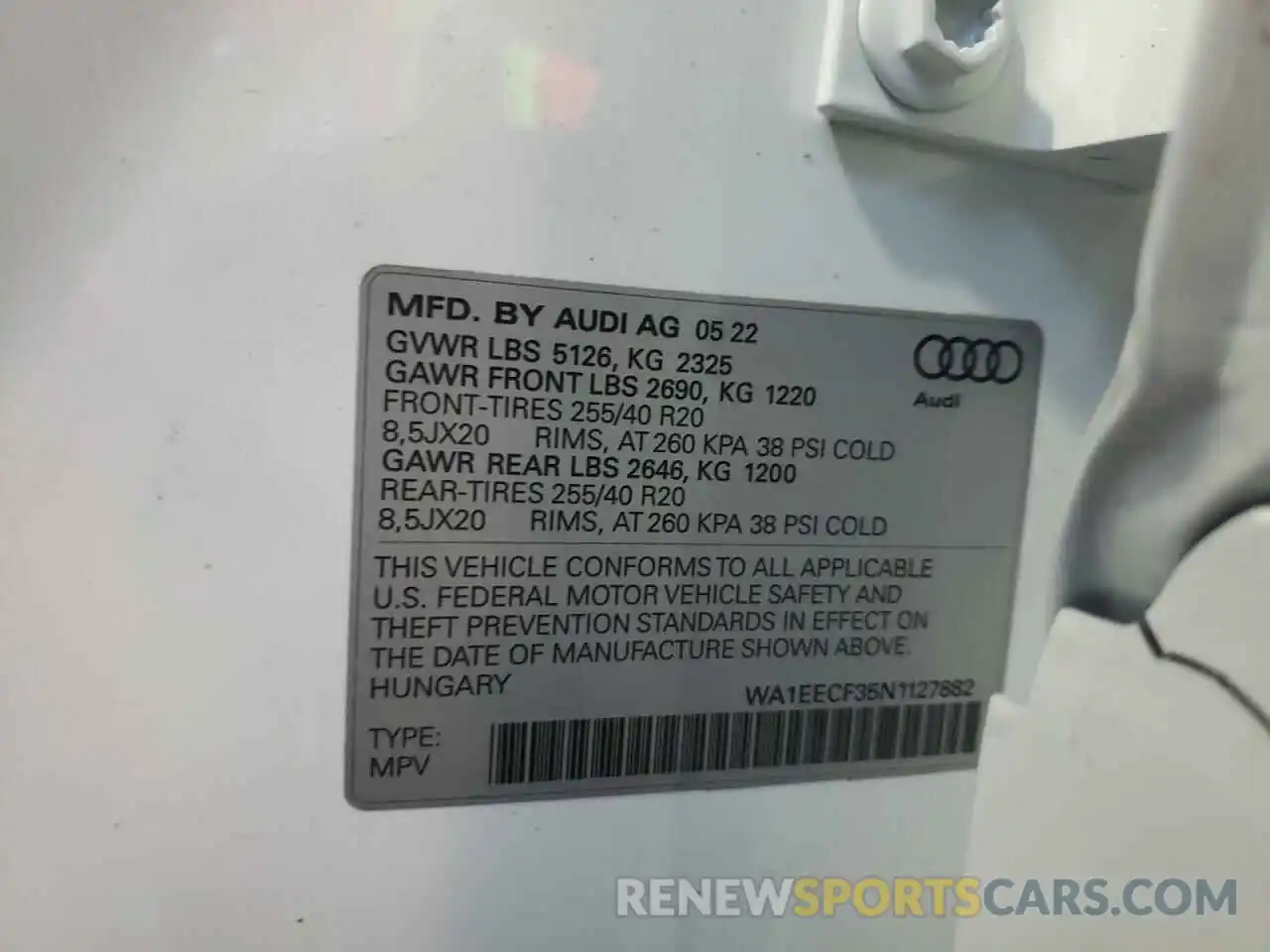 10 Photograph of a damaged car WA1EECF35N1127882 AUDI Q3 2022