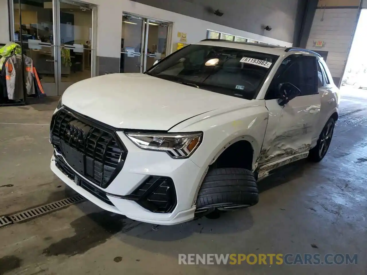 2 Photograph of a damaged car WA1EECF35N1127882 AUDI Q3 2022