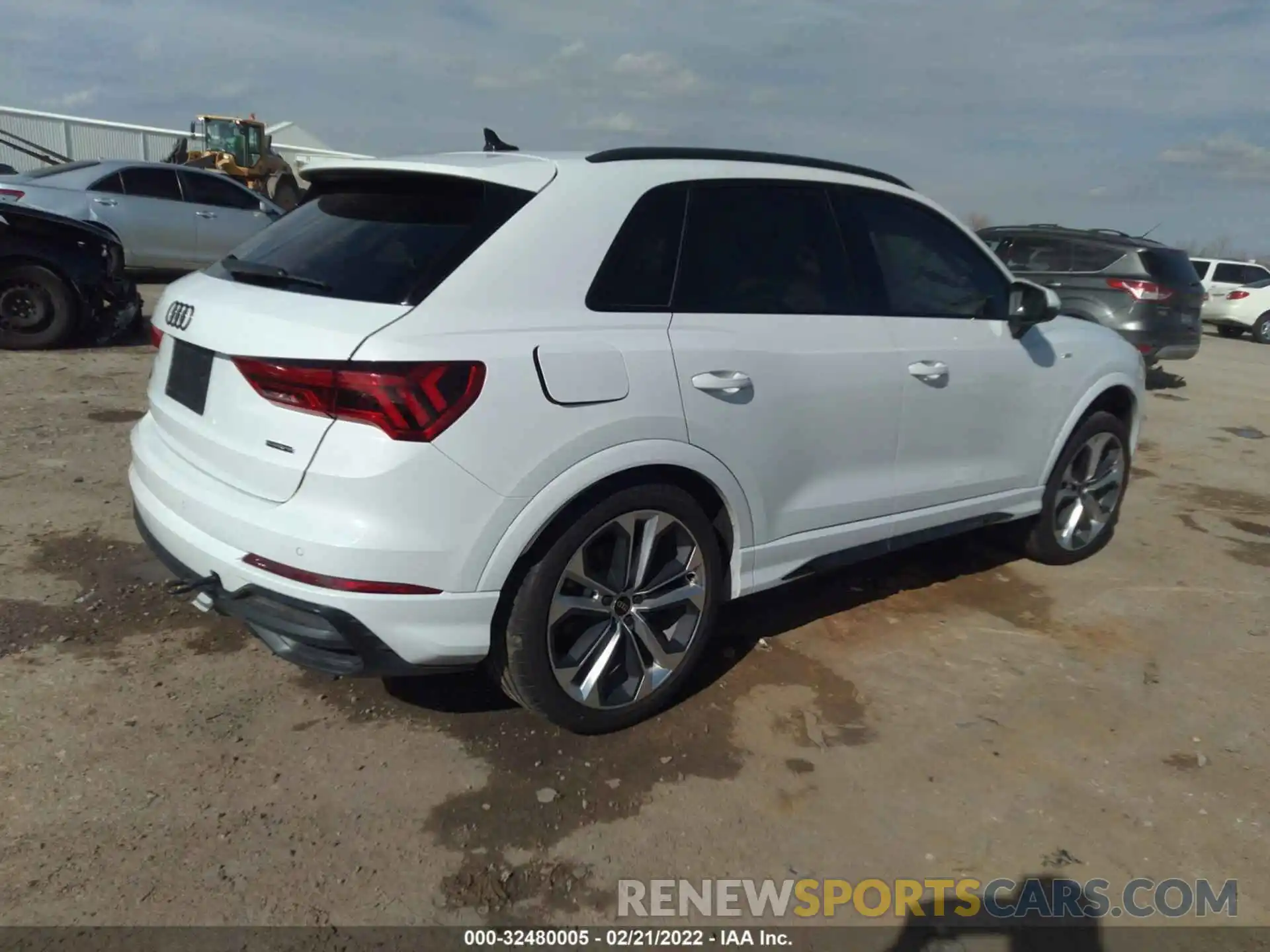 4 Фотография поврежденного автомобиля WA1EECF36N1035129 AUDI Q3 2022