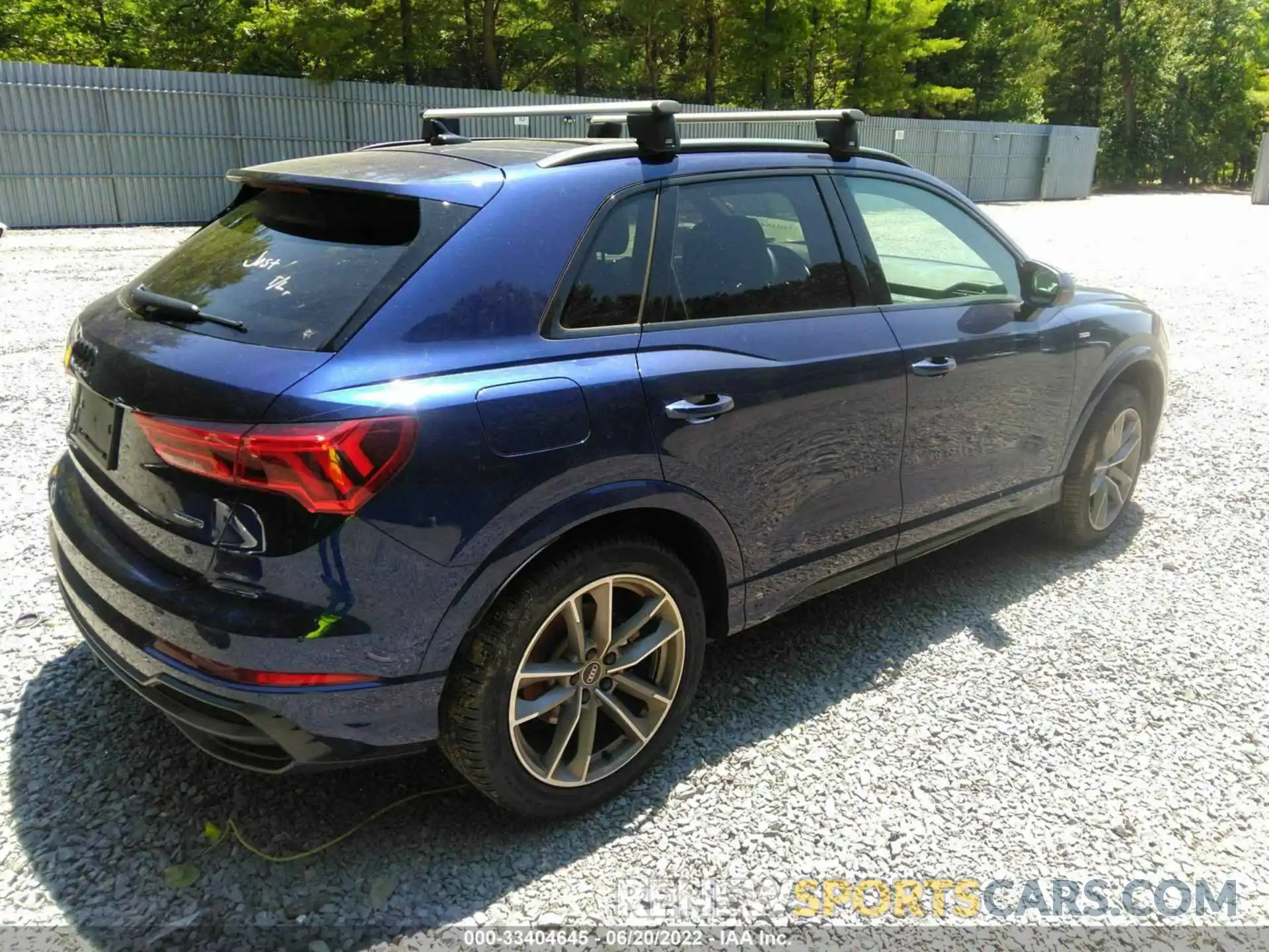 4 Photograph of a damaged car WA1EECF36N1050682 AUDI Q3 2022