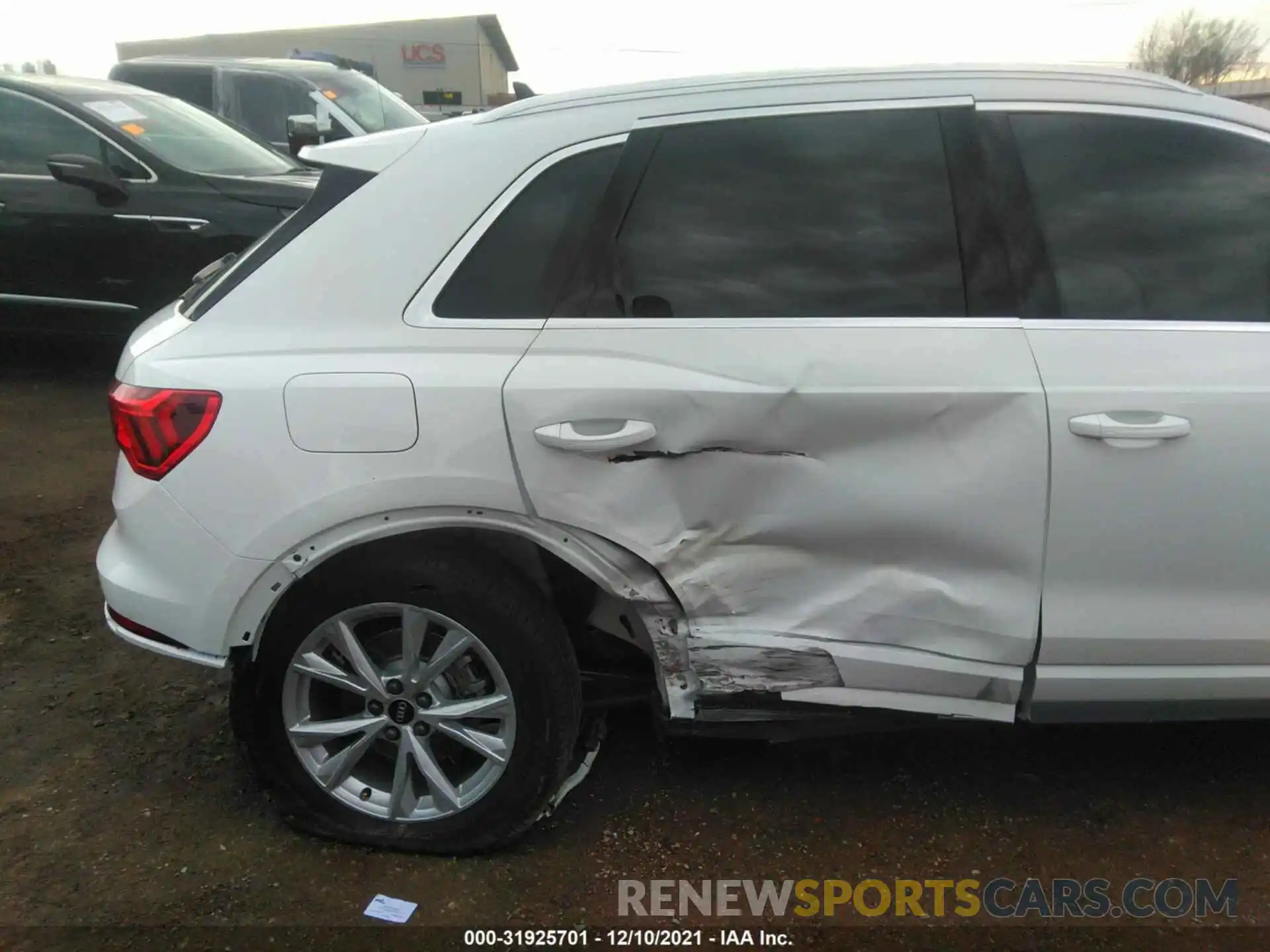 6 Photograph of a damaged car WA1EECF37N1005587 AUDI Q3 2022