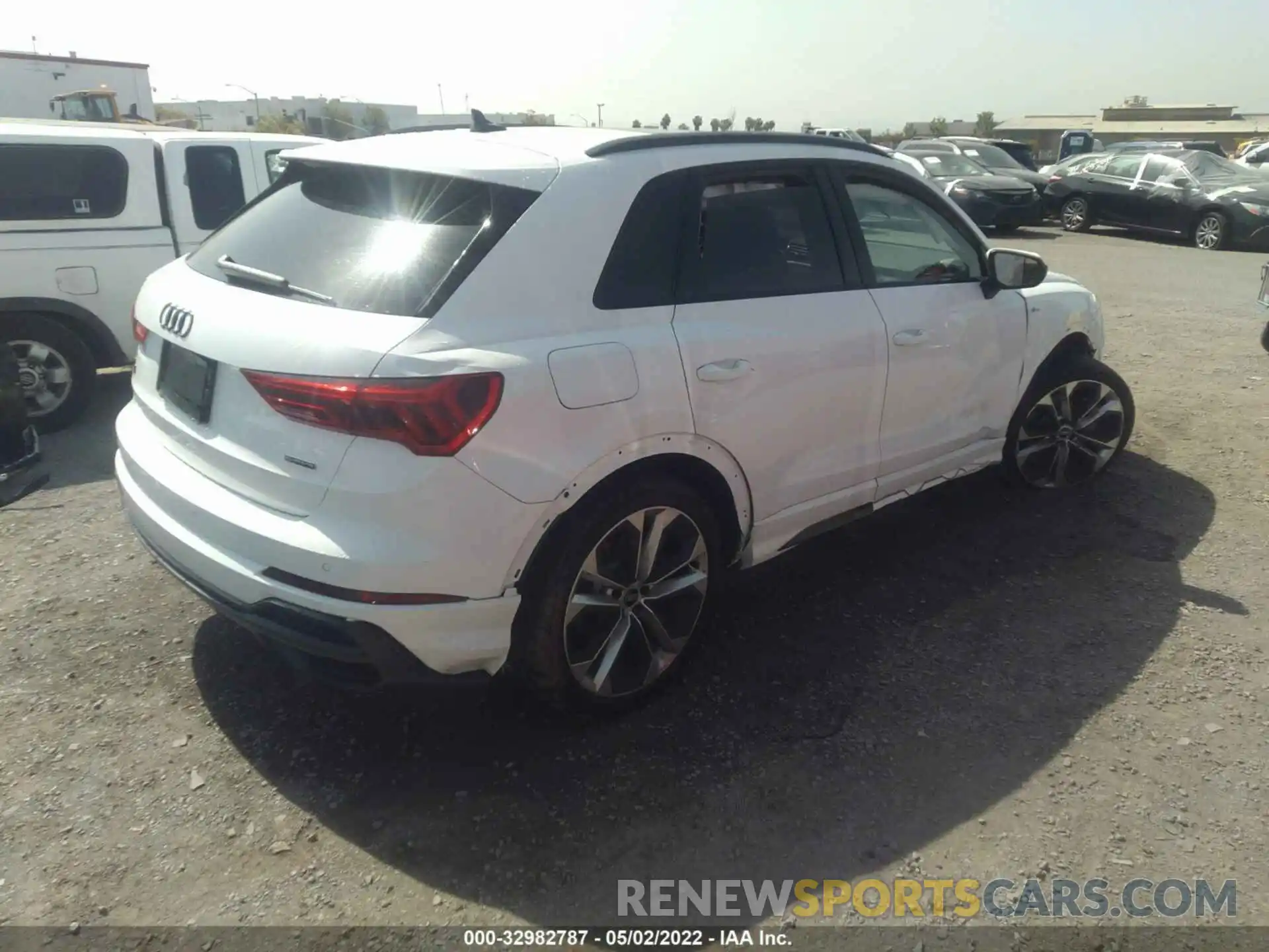 4 Фотография поврежденного автомобиля WA1EECF37N1008182 AUDI Q3 2022