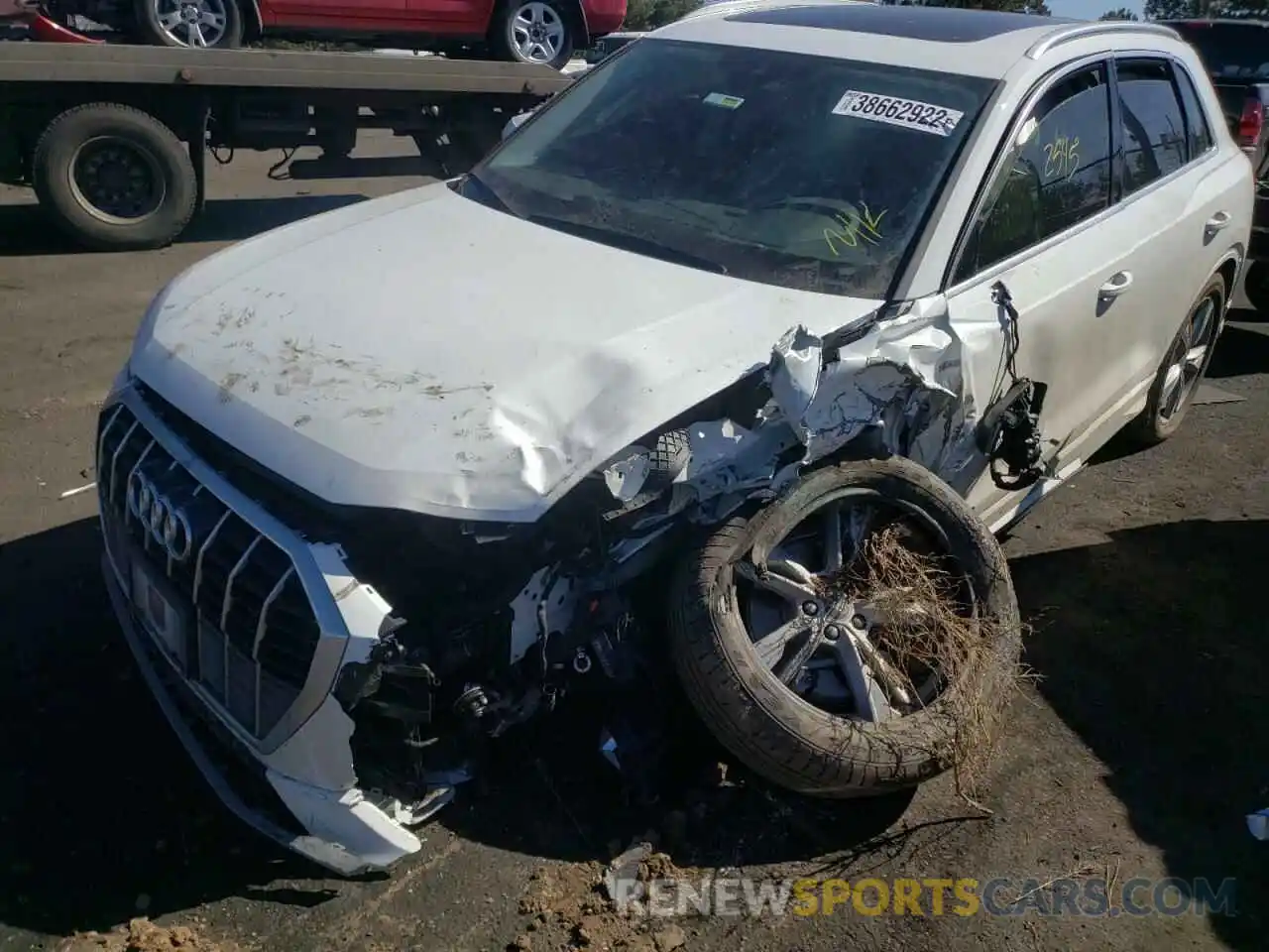 9 Photograph of a damaged car WA1EECF37N1026441 AUDI Q3 2022