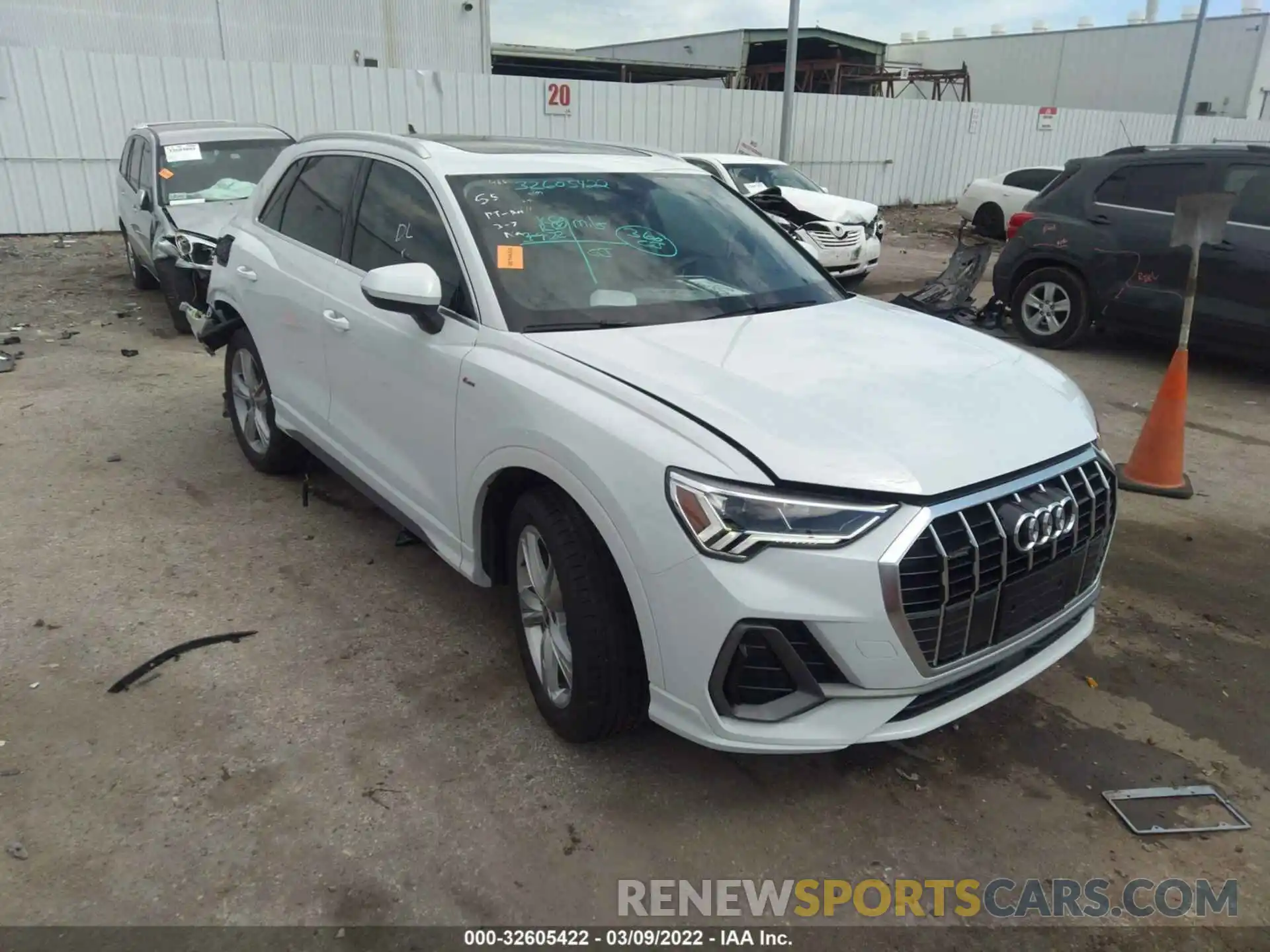 1 Photograph of a damaged car WA1EECF37N1056586 AUDI Q3 2022